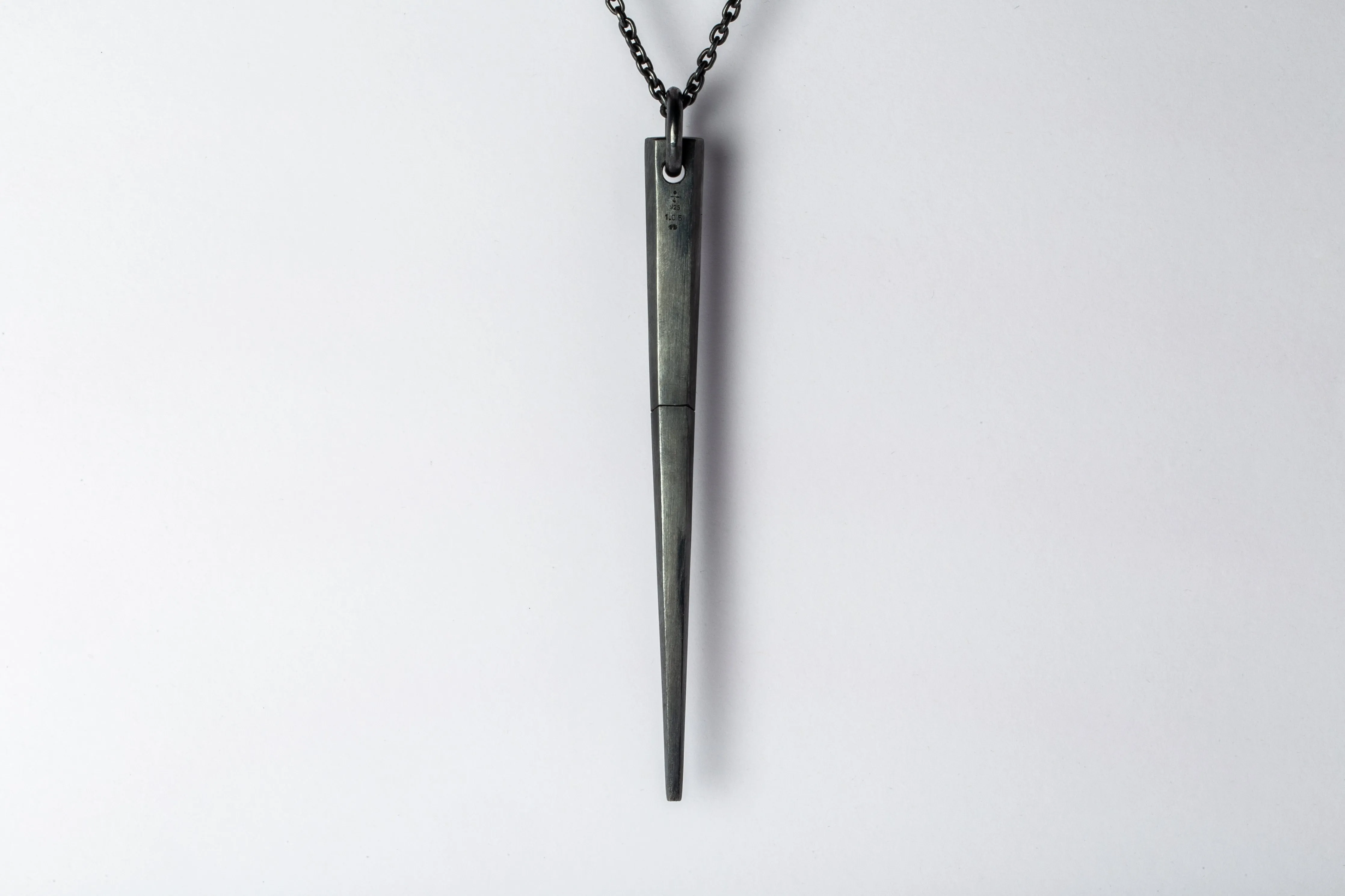 Big Spike Necklace (Single Set, Black Hex Diamonds, 1.05 carat, KA+BLKDIA) sold by Parts of Four product image thumbnail 4