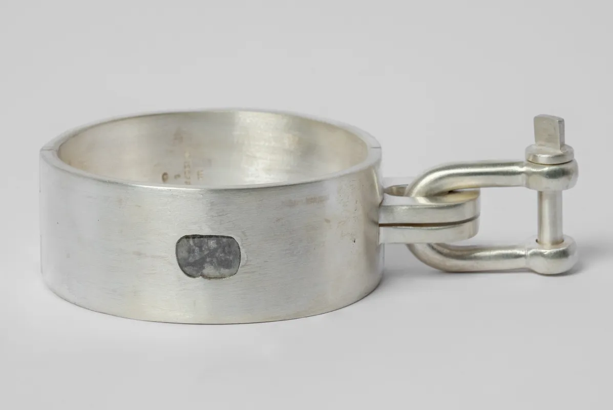 Restraint Cuff (Charm Version, 0.6 CT, Diamond Slab, 25mm, MA+DIA) sold by Parts of Four