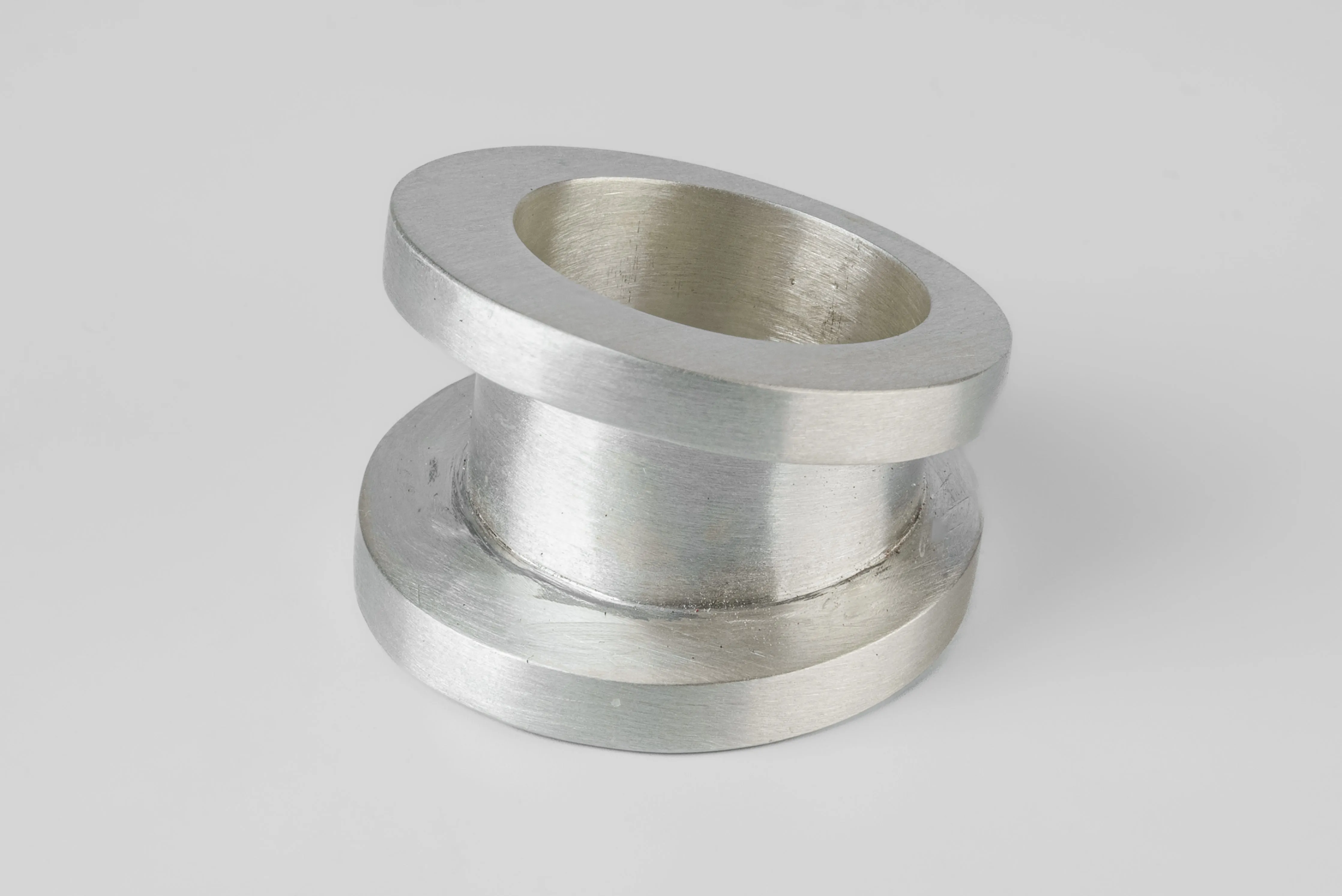 Chasm Ring v2 (Wide, MA) sold by Parts of Four