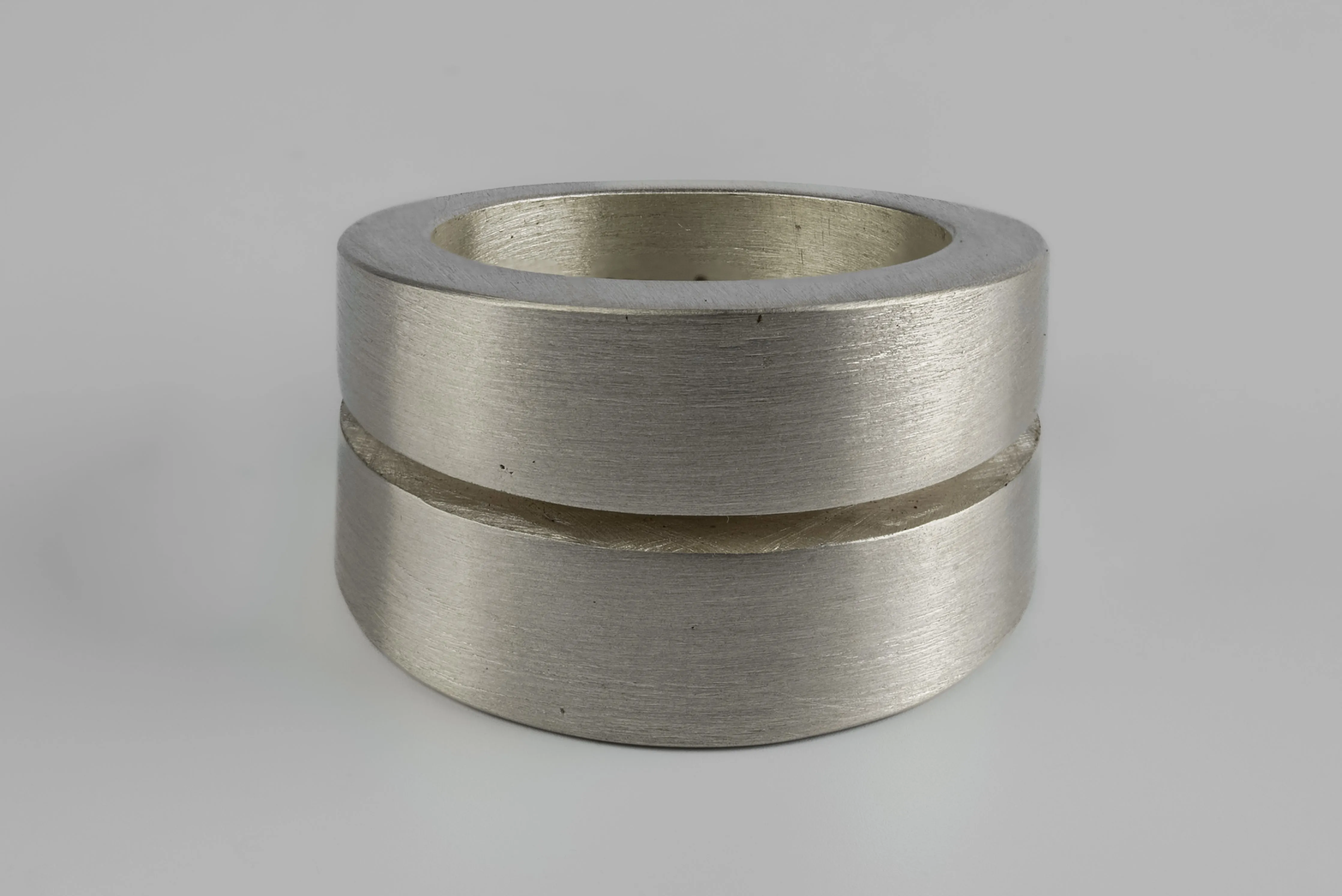 Crevice Ring v2 (Wide, MA) sold by Parts of Four product image thumbnail 3