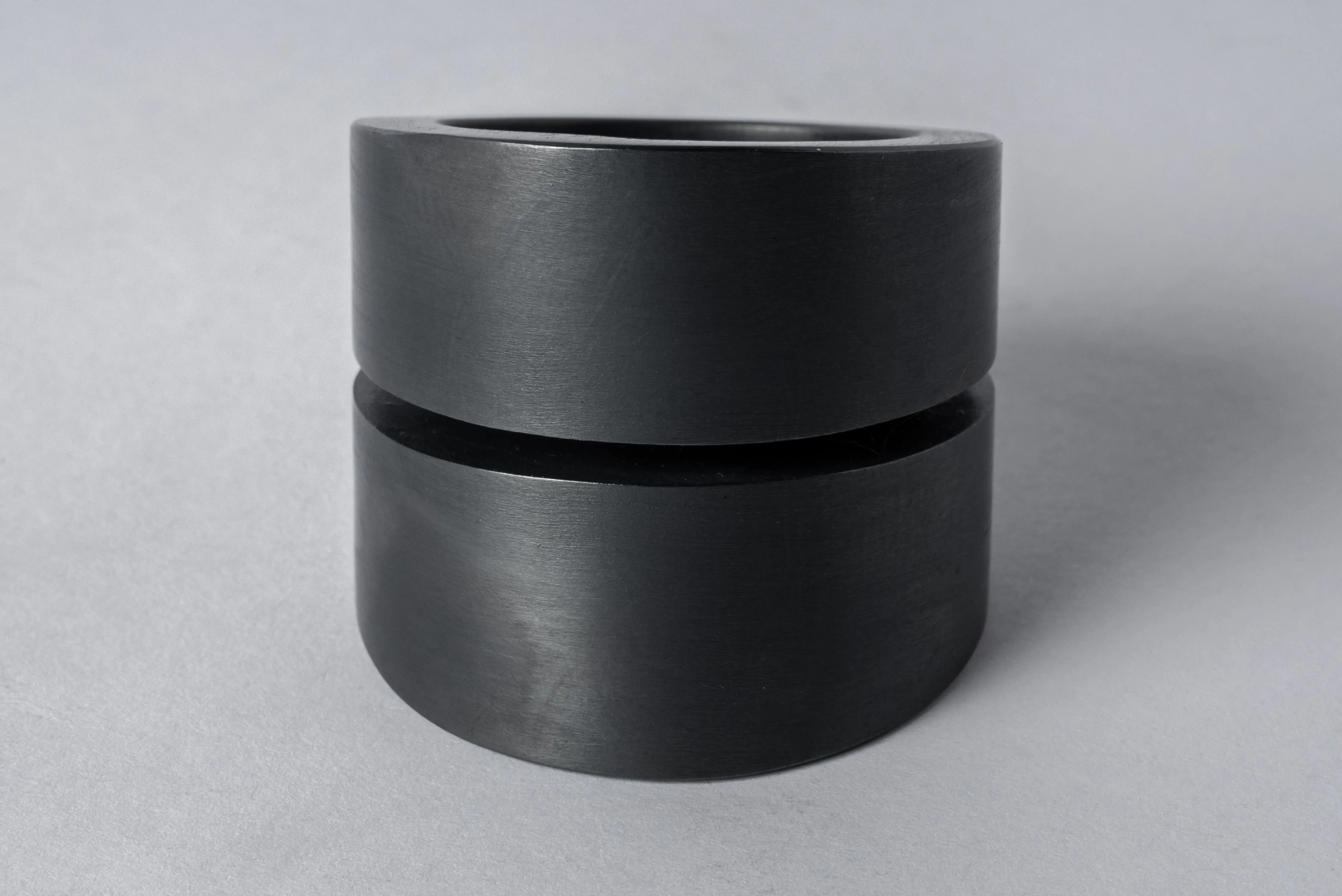 Crevice Ring v2 (Hyper Wide, KA) sold by Parts of Four product image thumbnail 3