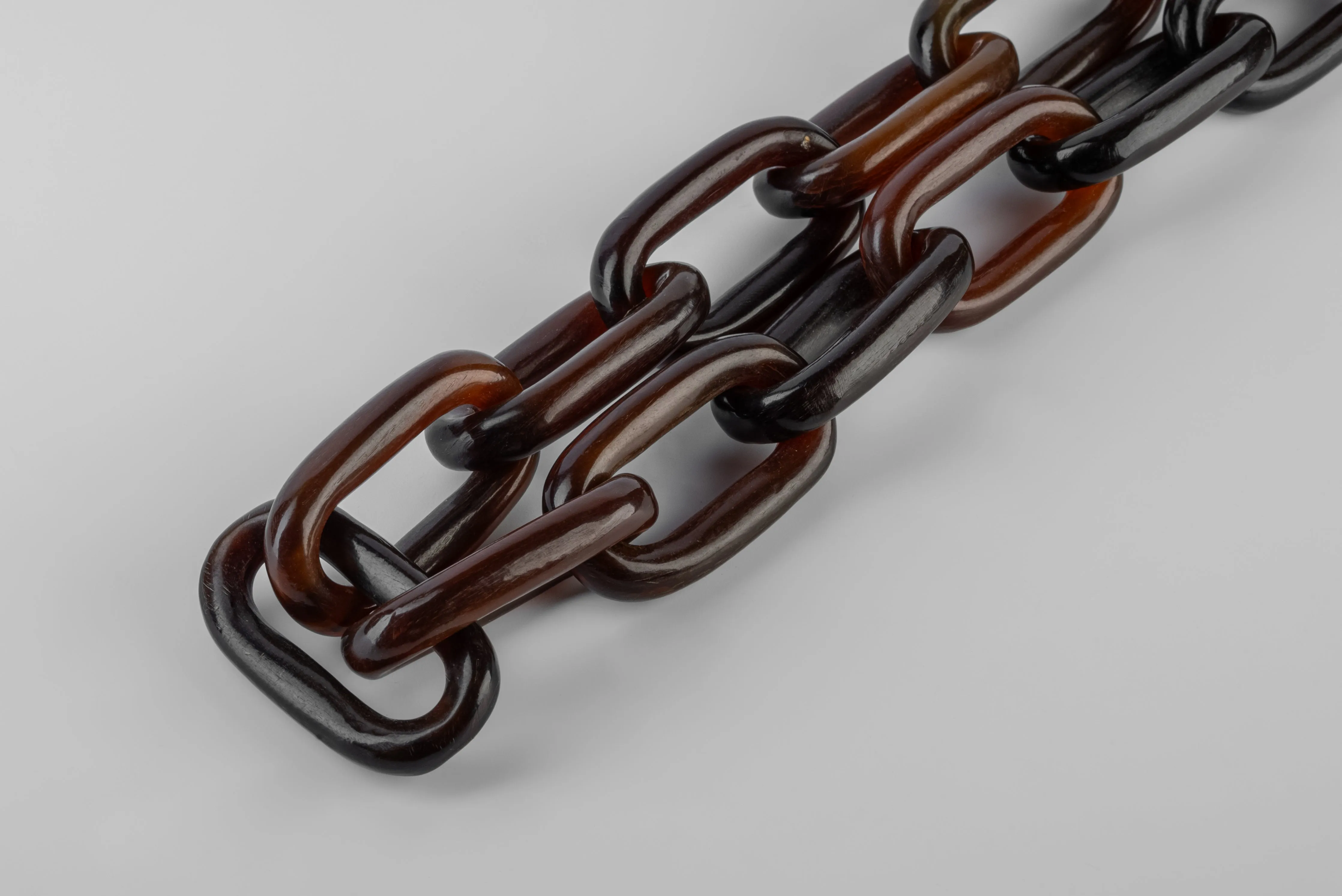 Organic Chain (Medium Links, 113cm, RAH+DR) sold by Parts of Four product image thumbnail 3