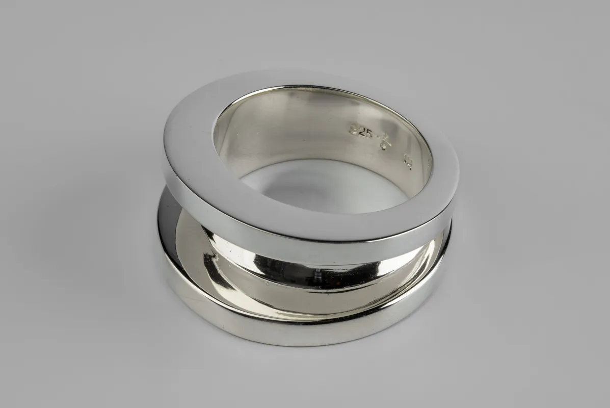 Chasm Ring v2 (Narrow, PA) sold by Parts of Four