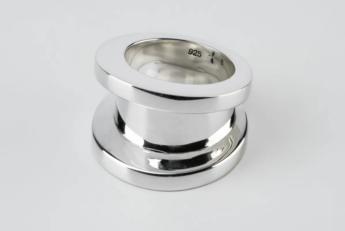 Chasm Ring v2 (Wide, PA) sold by Parts of Four