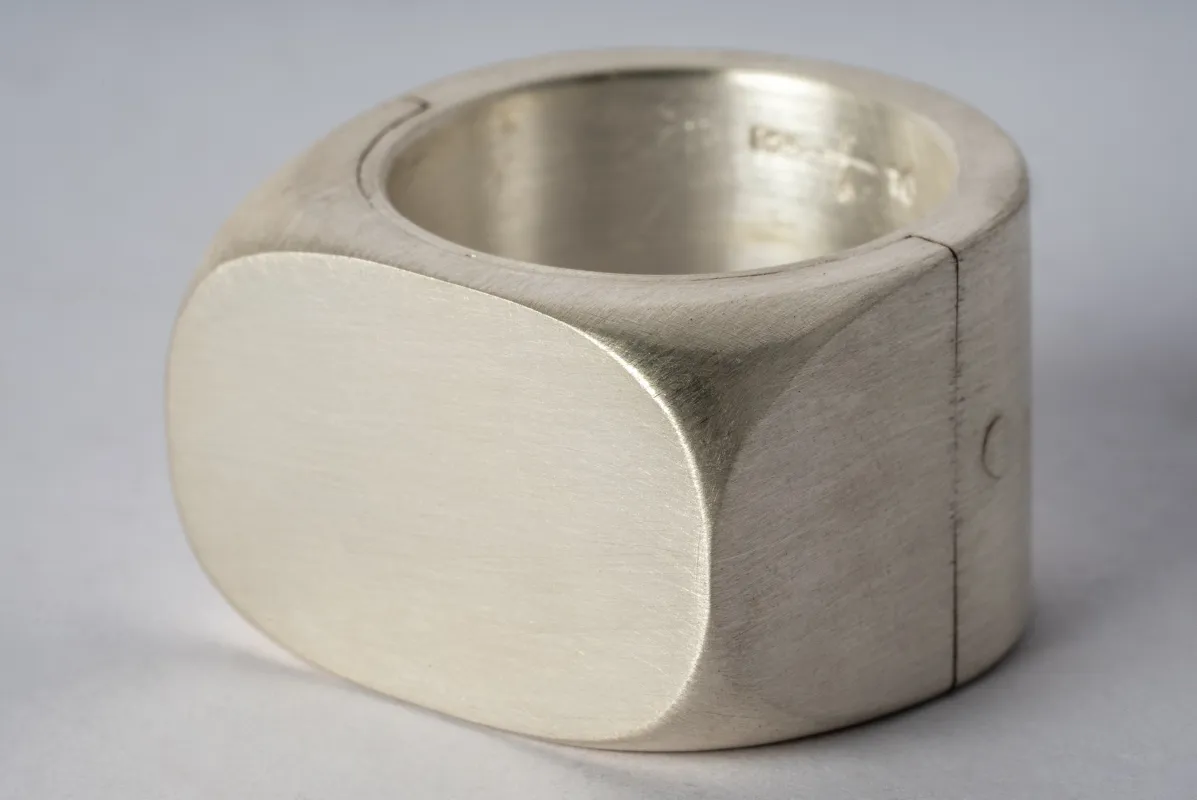 Sistema Ring (Oval, 17mm, MA) sold by Parts of Four