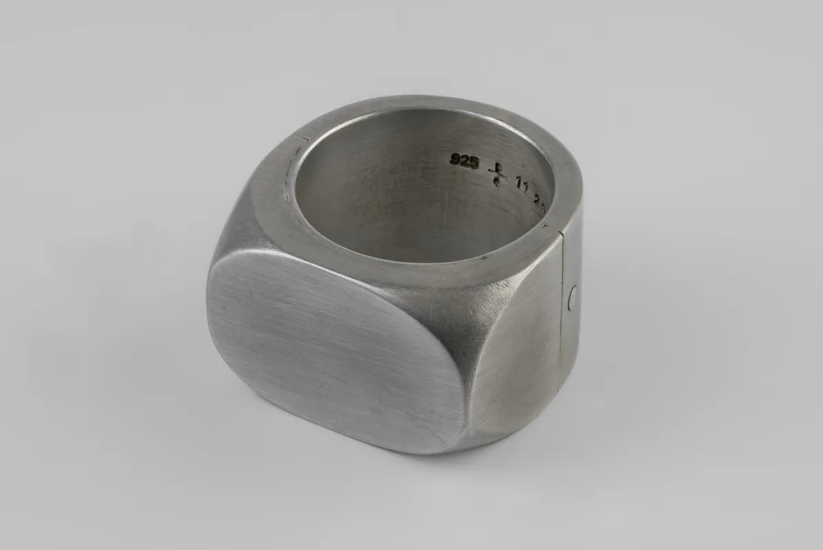 Sistema Ring (Oval, 17mm, DA) sold by Parts of Four