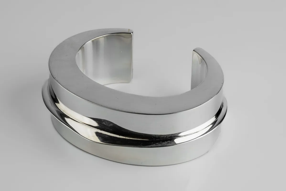 Crescent Folded Bracelet (Distortion Blade, 1 fold, 30mm, PA) sold by Parts of Four