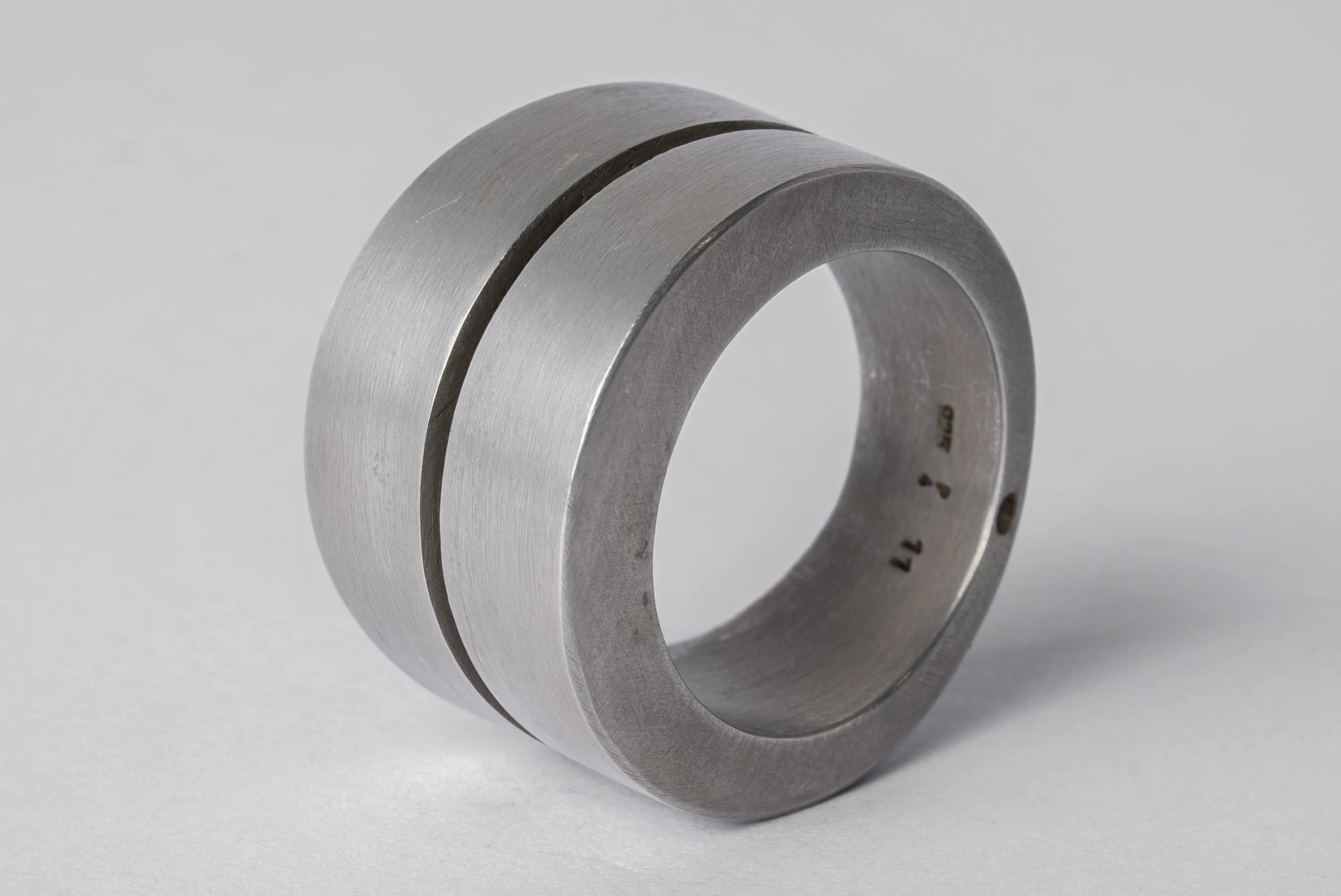 Crevice Ring v2 (Wide, DA) sold by Parts of Four product image thumbnail 2