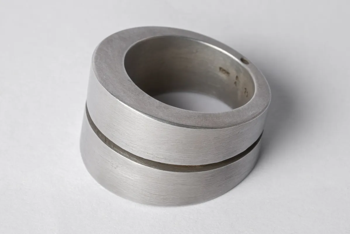 Crevice Ring v2 (Wide, DA) sold by Parts of Four