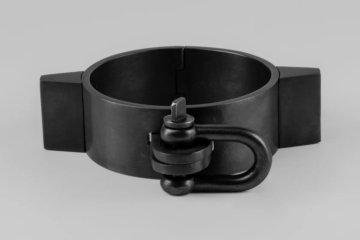 Restraint Cuff (Pyroid Variation, 25mm, KA) sold by Parts of Four