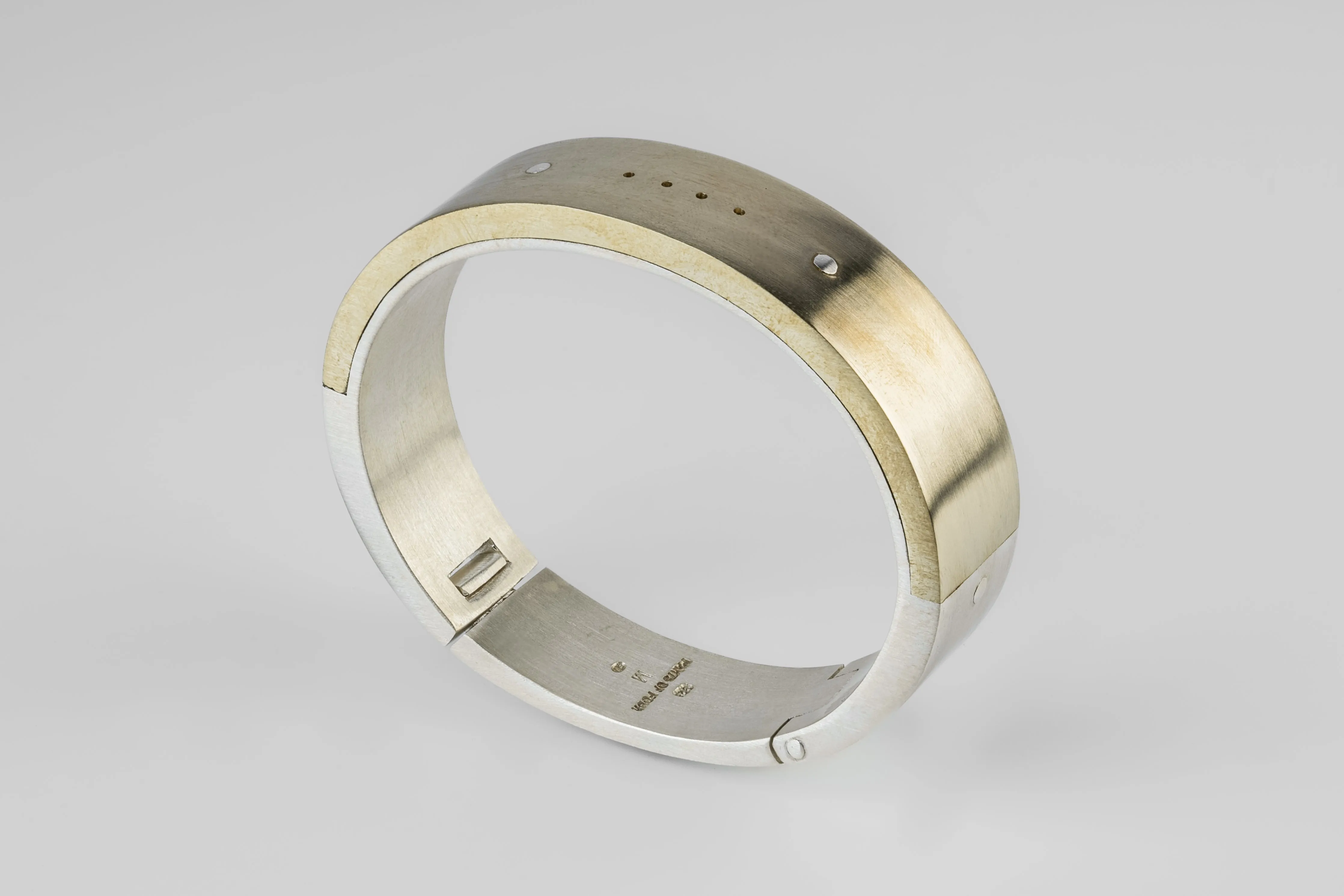 Sistema Bracelet v2 (4 Hole, 17mm, MA+MR) sold by Parts of Four product image thumbnail 2