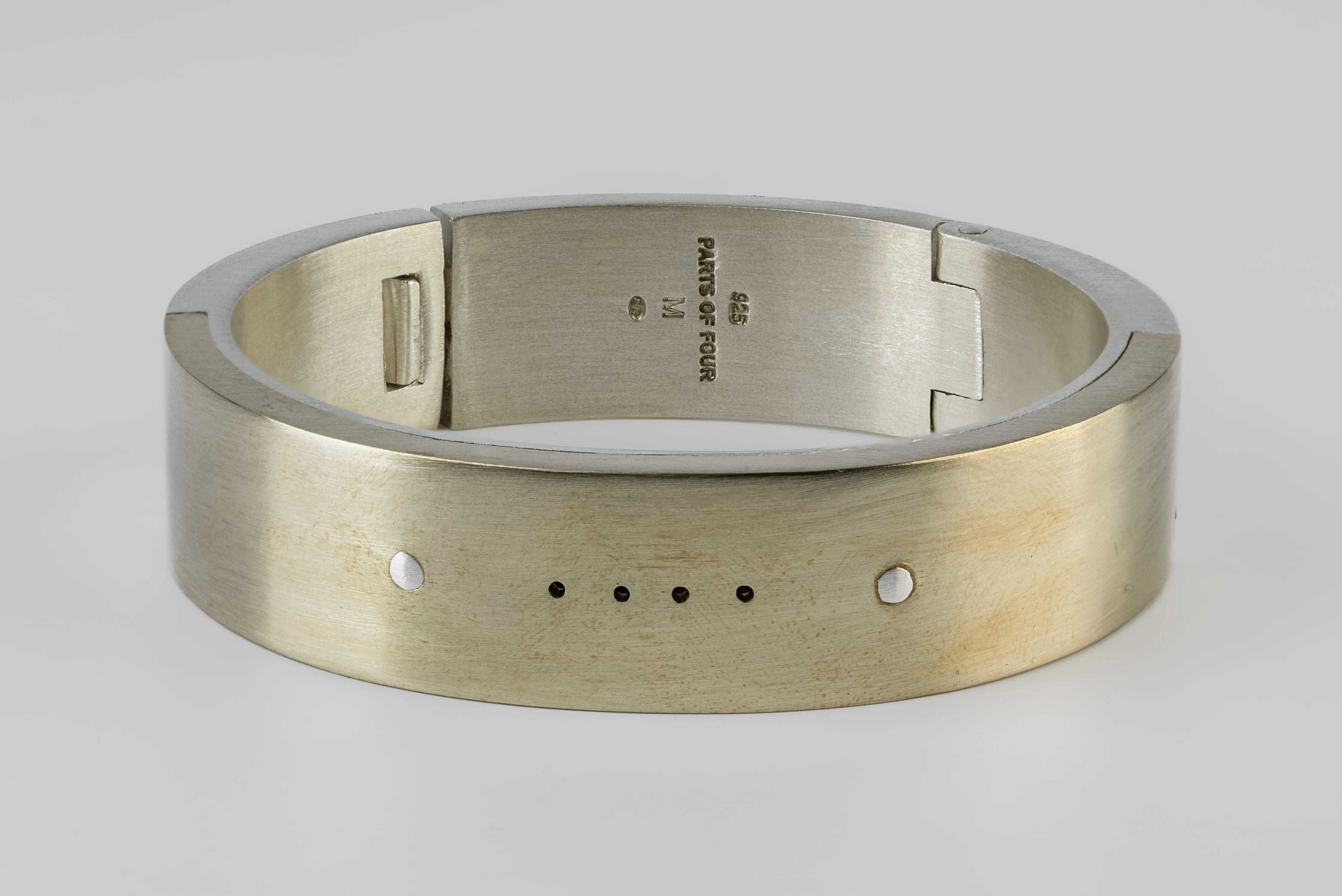 Sistema Bracelet v2 (4 Hole, 17mm, MA+MR) sold by Parts of Four product image thumbnail 3