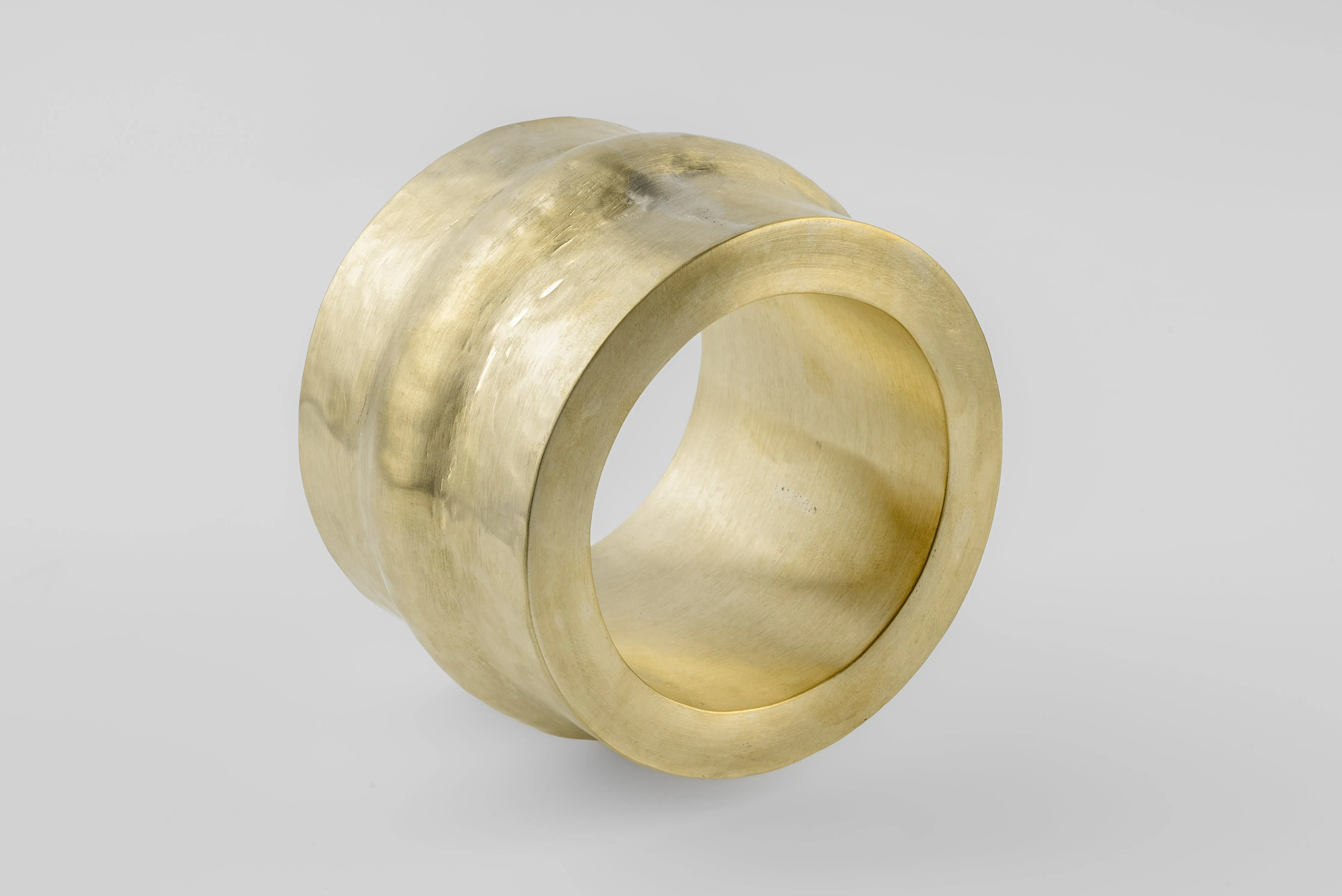 Sahara Portal Bracelet (Thick Wave, R) sold by Parts of Four product image thumbnail 4