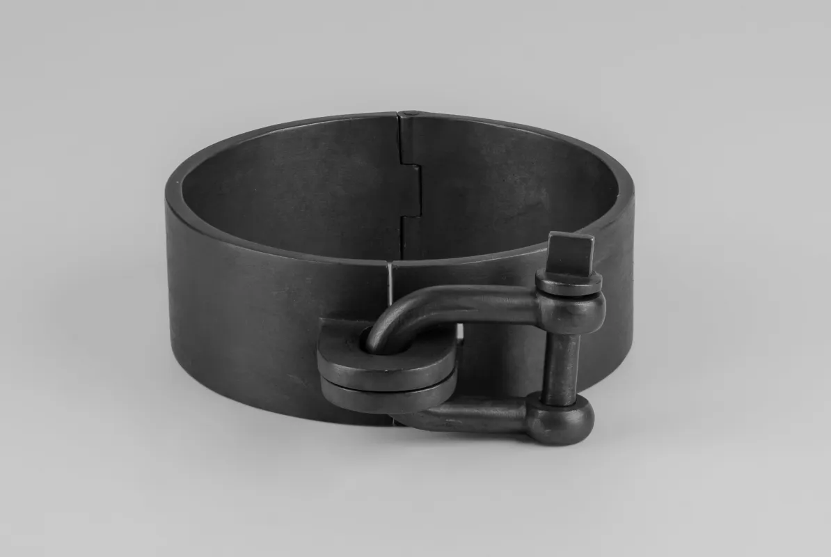 Restraint Cuff (Charm Version, 25mm, KA) sold by Parts of Four