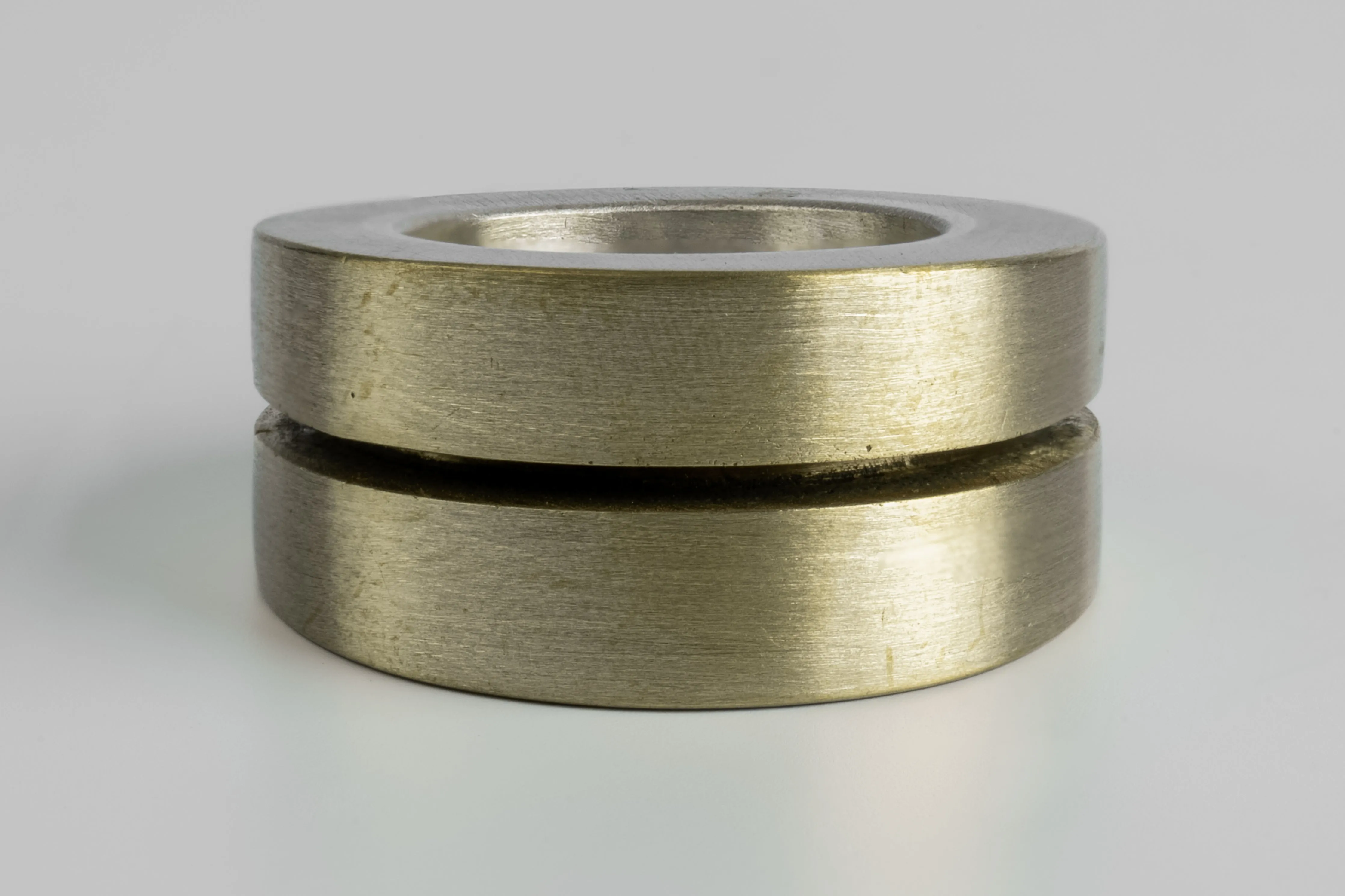 Crevice Ring v2 (Narrow, MRA) sold by Parts of Four product image thumbnail 3