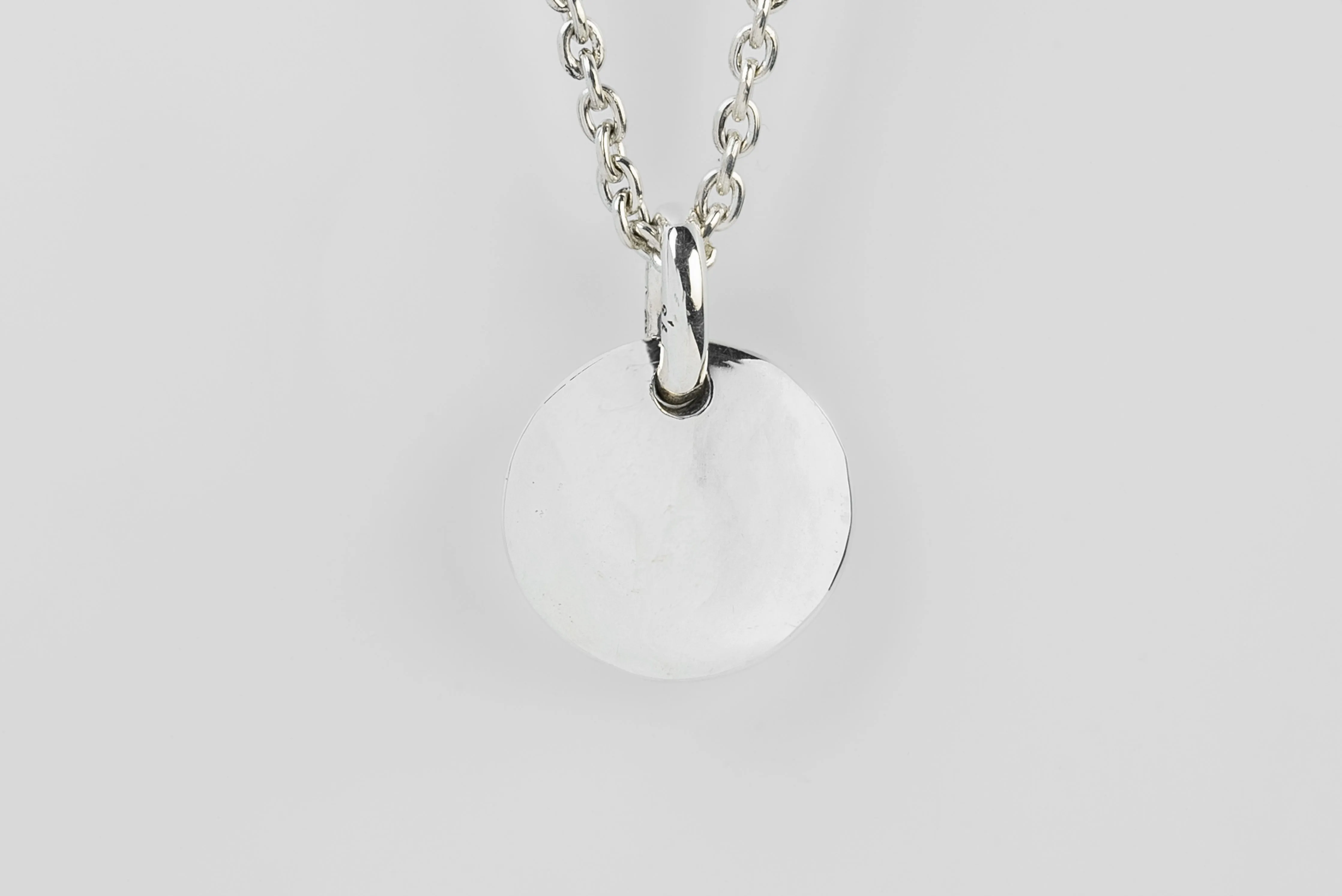 Disk Necklace (25mm, Fancy Setting, Black Hex Diamond, 1.5 CT, 50cm, PA+BLKDIA) sold by Parts of Four product image thumbnail 4