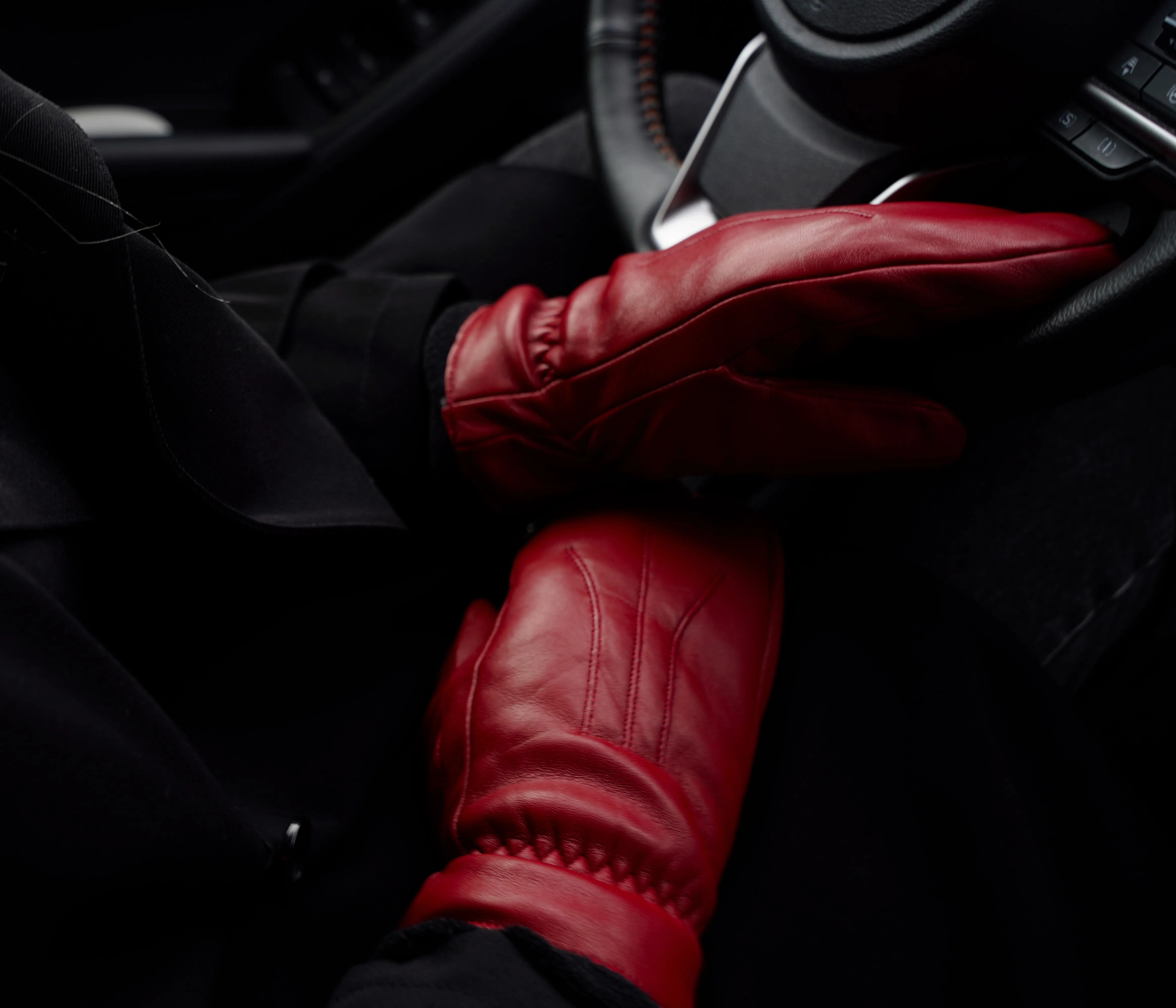 SUTTON LEATHER MITTENS - Women sold by Brume product image thumbnail 3