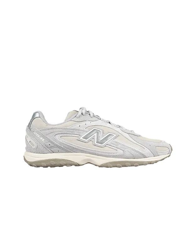 204L86W made by New Balance