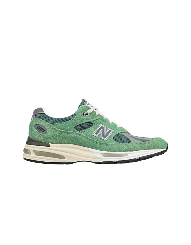 991GV2 made by New Balance