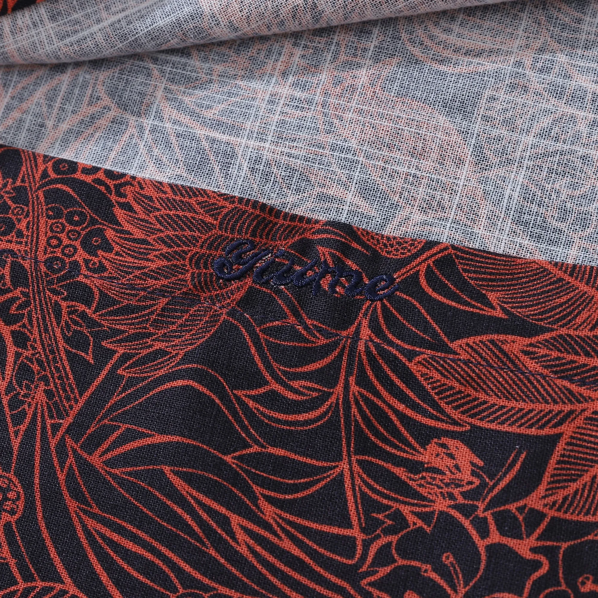 Long Sleeve Hawaiian Shirt For Men The World of Birds Cotton Button-down Aloha Shirt sold by Yiume product image thumbnail 5