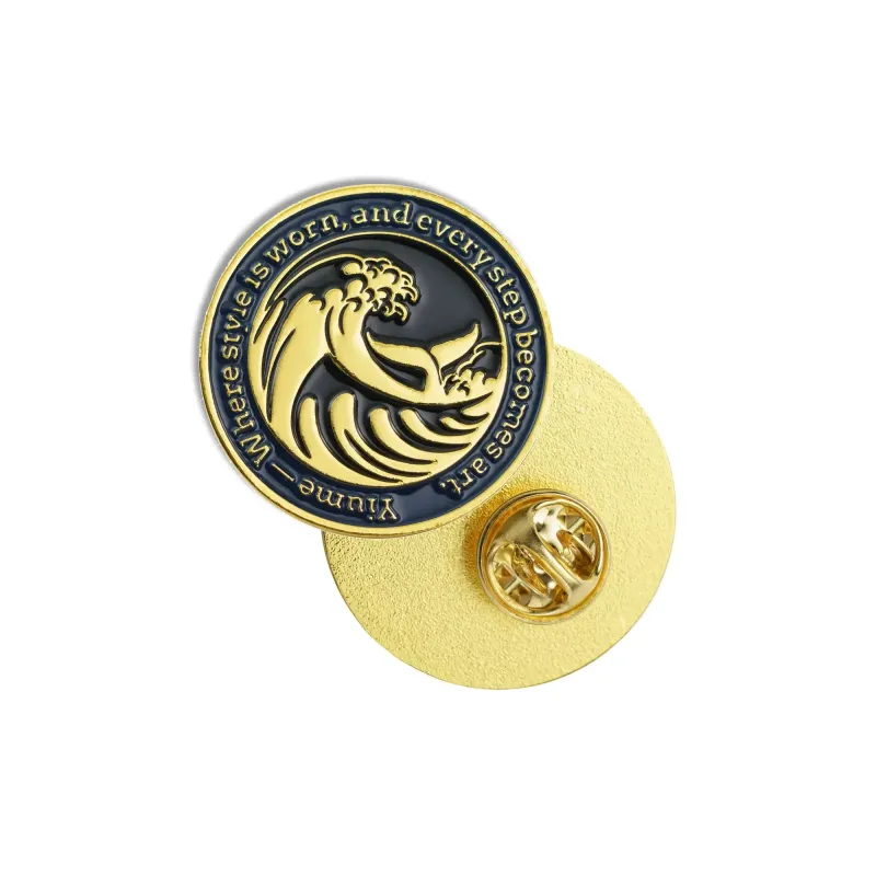 4th Anniversary Vintage Wave Badge 3cm - Gold-Tone Zinc Alloy Pin Badge (Butterfly Clutch) with Floating Display Box made by Yiume