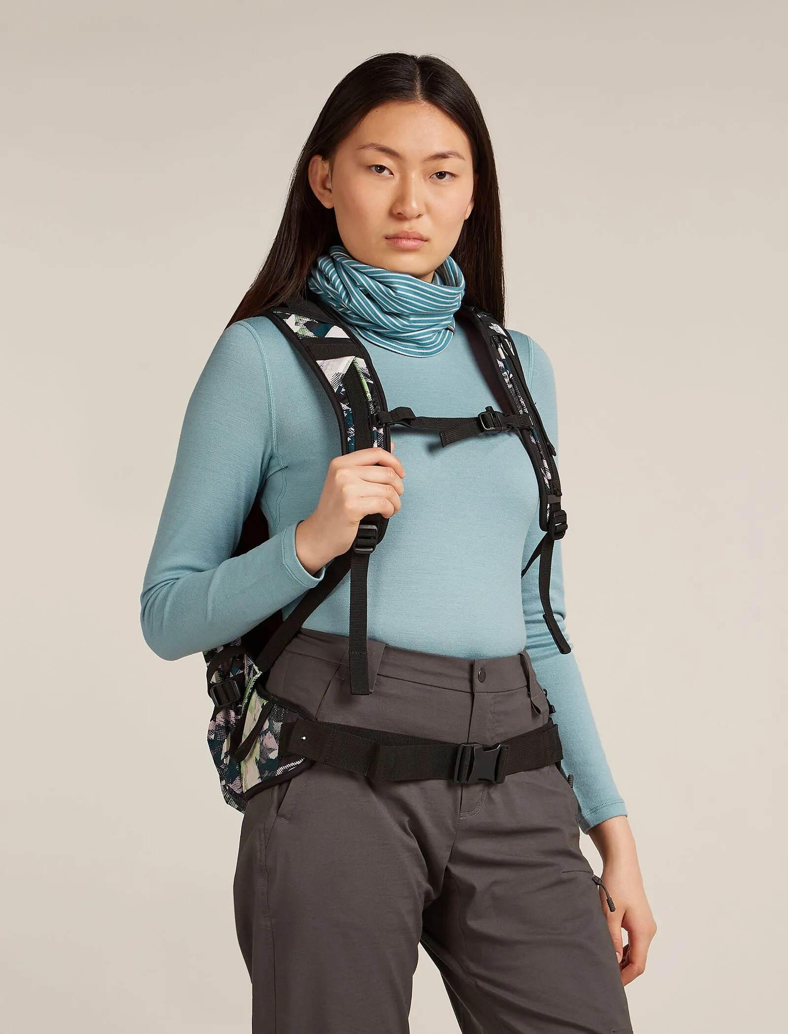 Unisex Merino 200 Flexi Chute sold by Icebreaker product image thumbnail 3