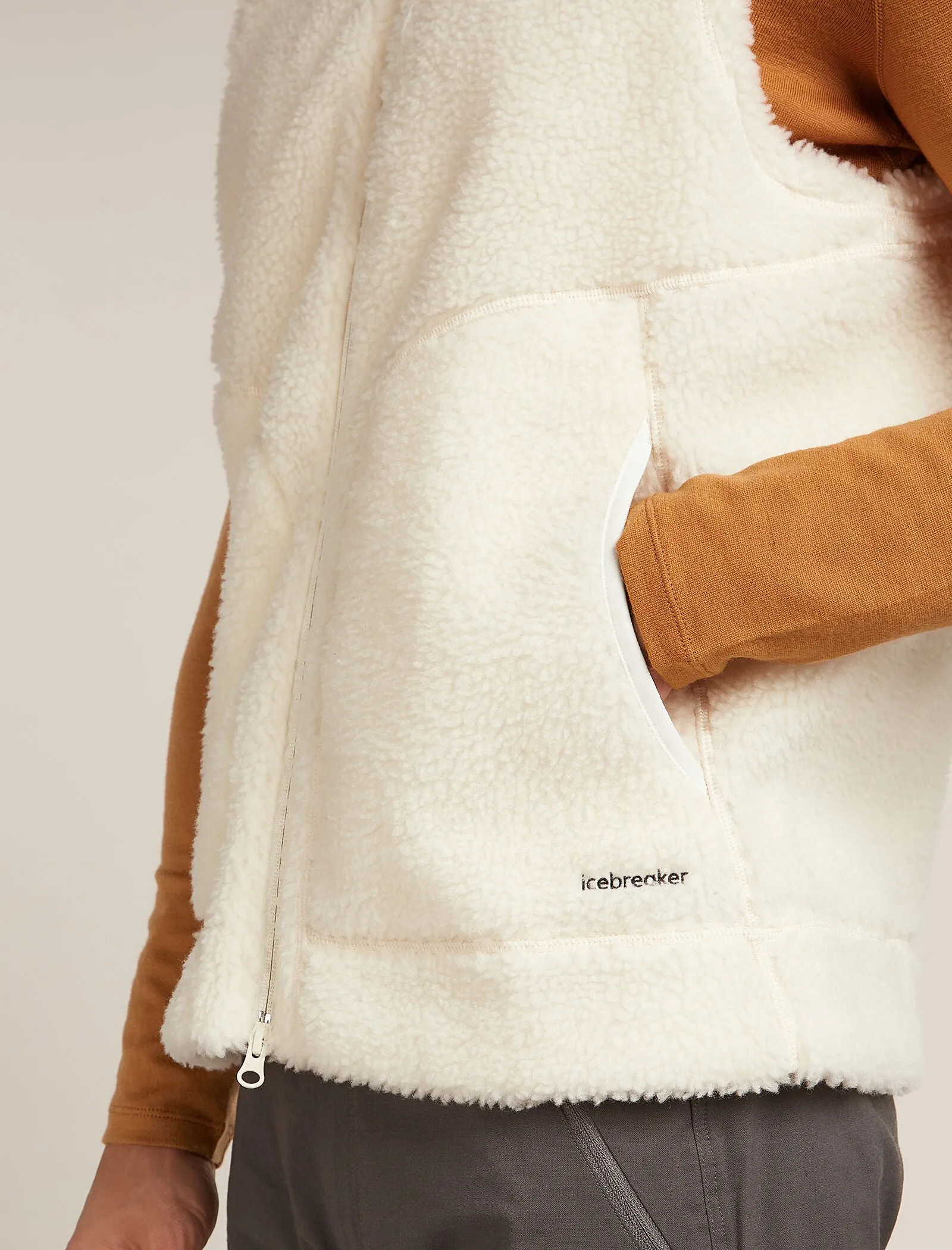 Men's Merino Blend 960 RealFleece™ High Pile Vest sold by Icebreaker product image thumbnail 5