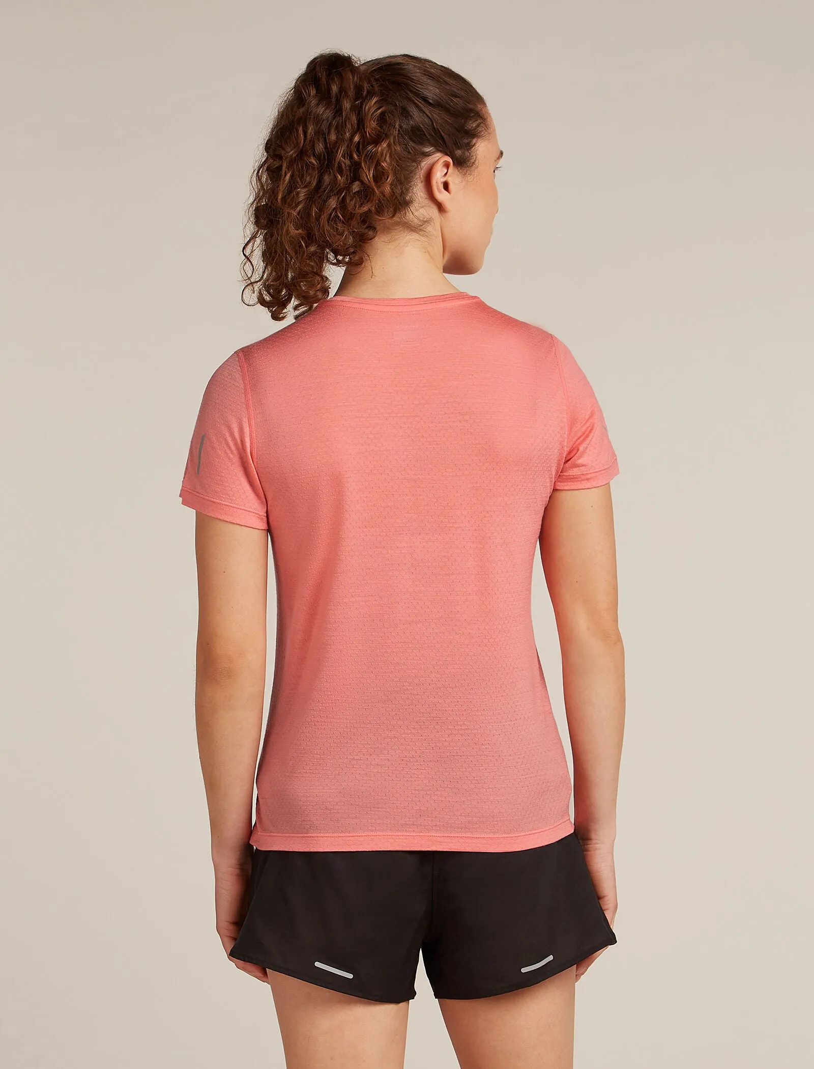 Women's Merino Blend 125 Cool-Lite™ Speed Short Sleeve T-Shirt sold by Icebreaker product image thumbnail 2