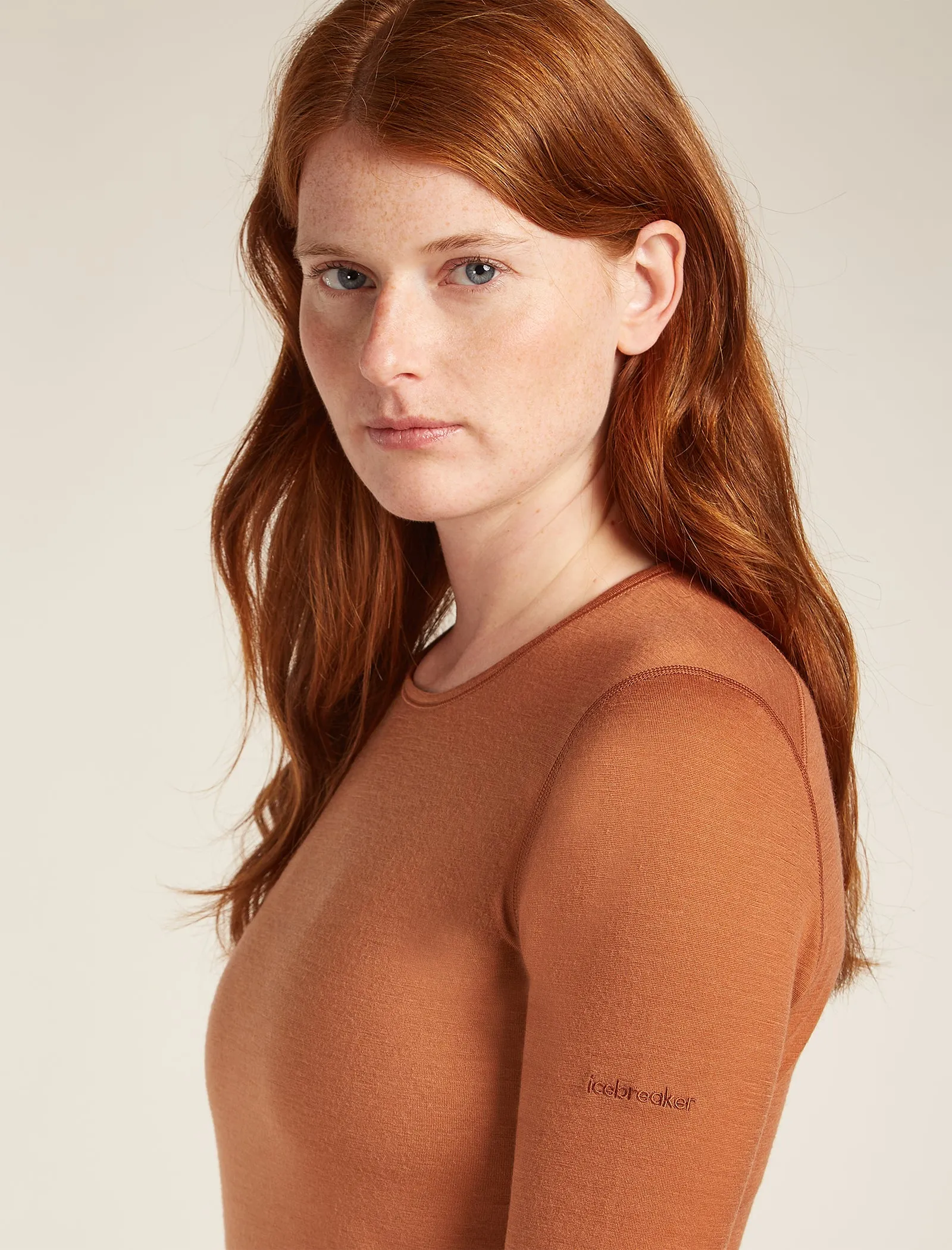 Women's Merino 200 Oasis Long Sleeve Crewe Thermal Top sold by Icebreaker product image thumbnail 5