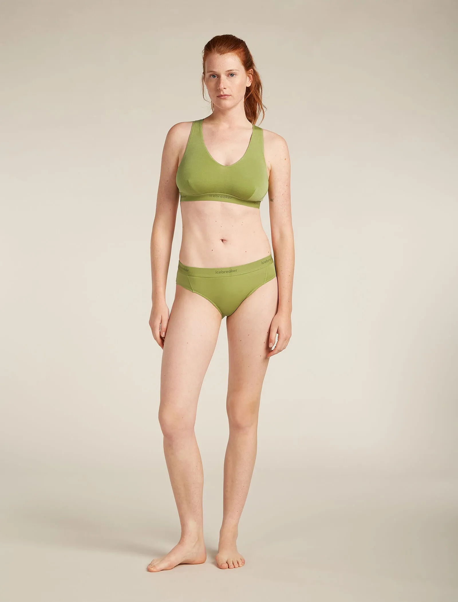 Women's Merino Blend 125 Cool-Lite™ Sprite Racerback Bra sold by Icebreaker product image thumbnail 3