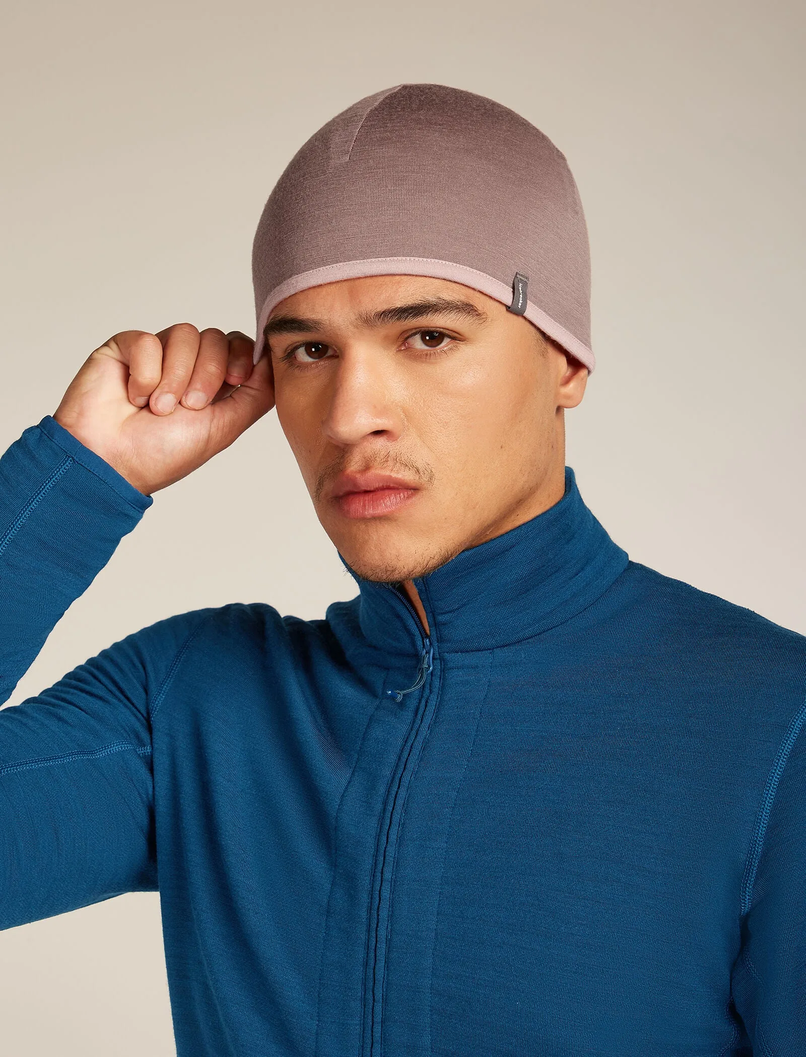 Unisex Merino 200 Pocket Hat sold by Icebreaker