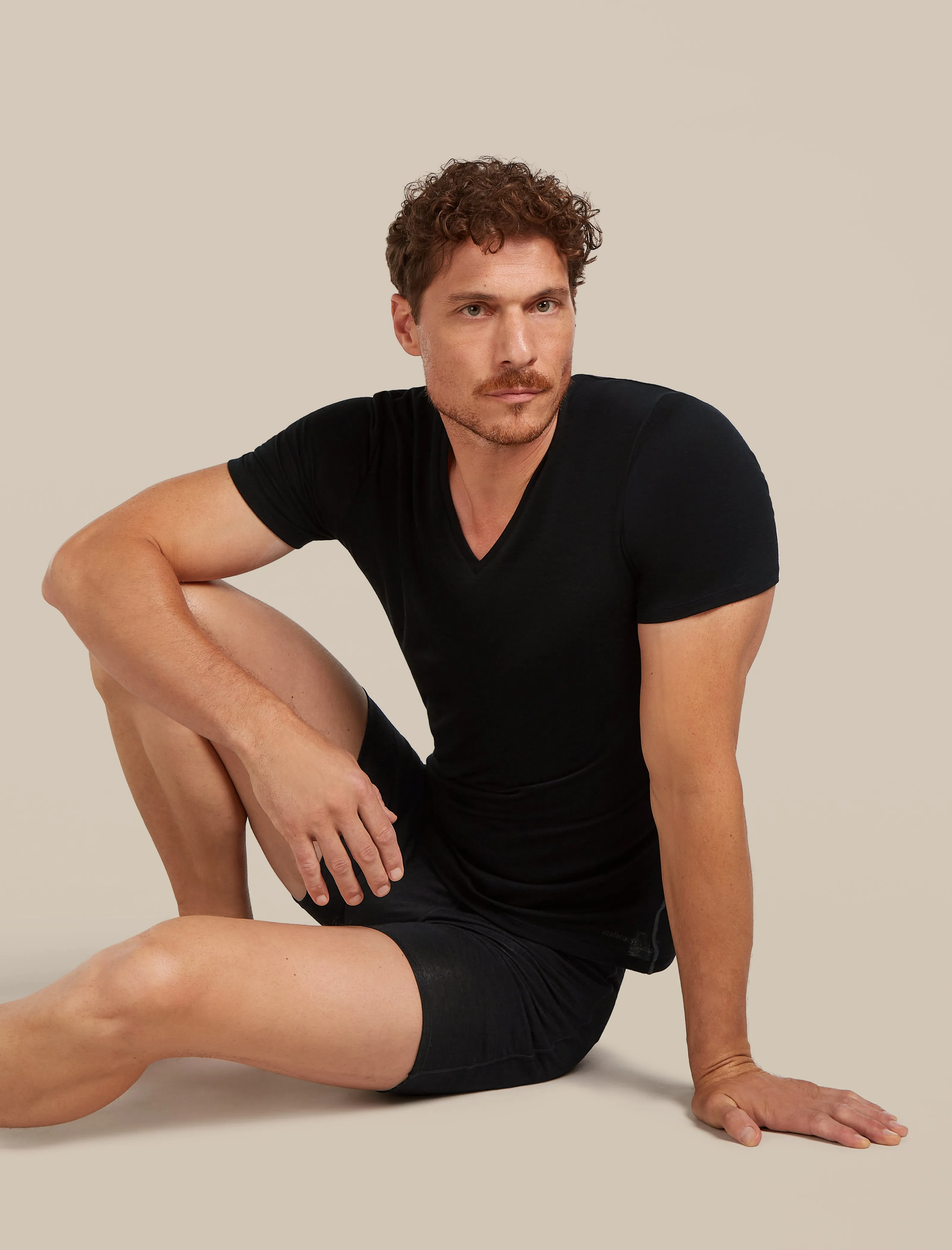 Men's Merino 150 Anatomica Short Sleeve V Neck Top sold by Icebreaker product image thumbnail 5