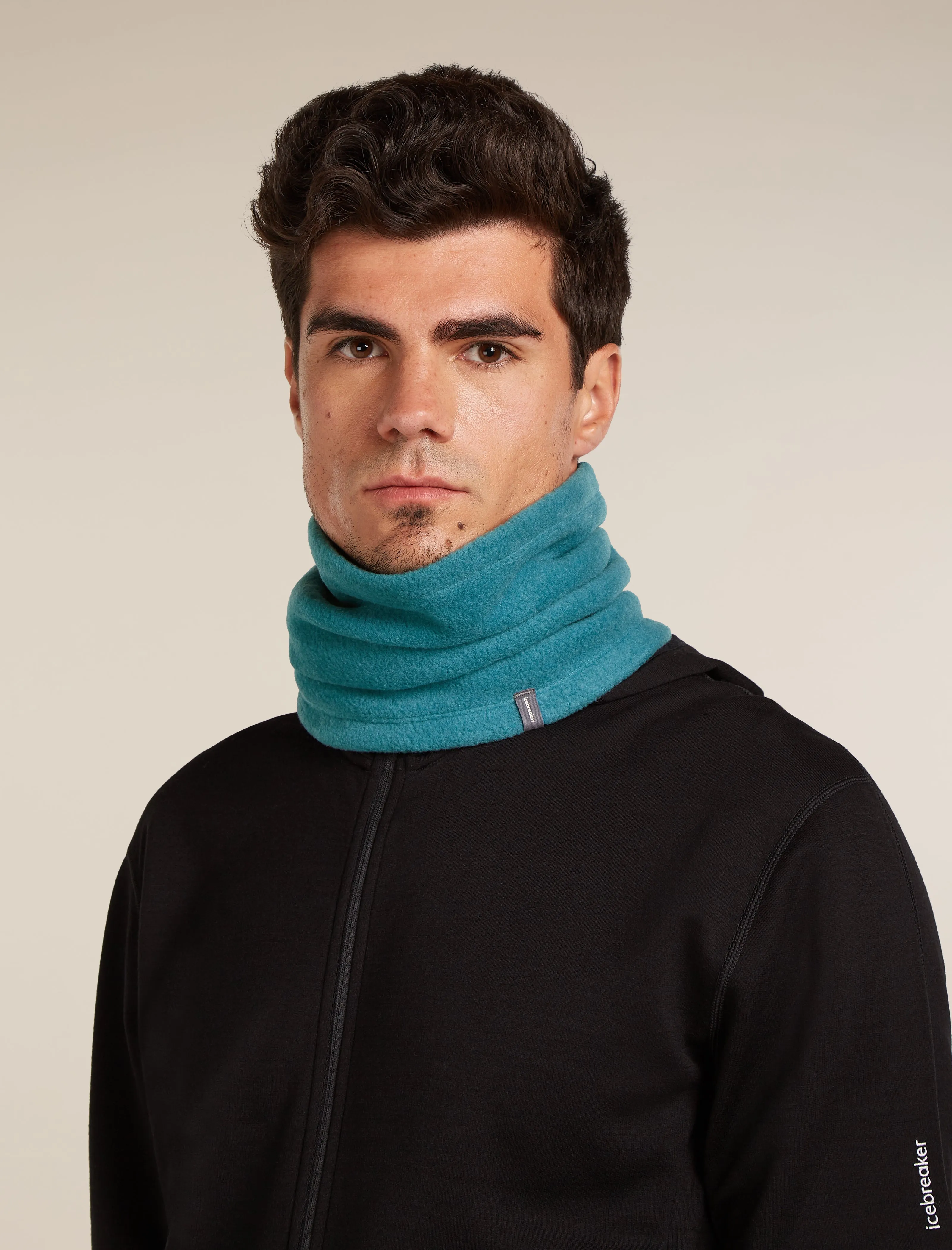 Unisex Merino Blend 800 RealFleece™ Classic Pile Chute sold by Icebreaker