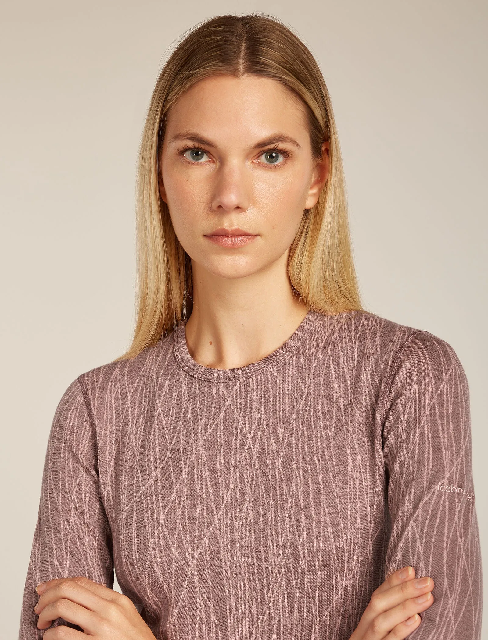 Women's Merino 260 Tech Vertex Long Sleeve Crewe Thermal Top Delta Lines sold by Icebreaker product image thumbnail 5