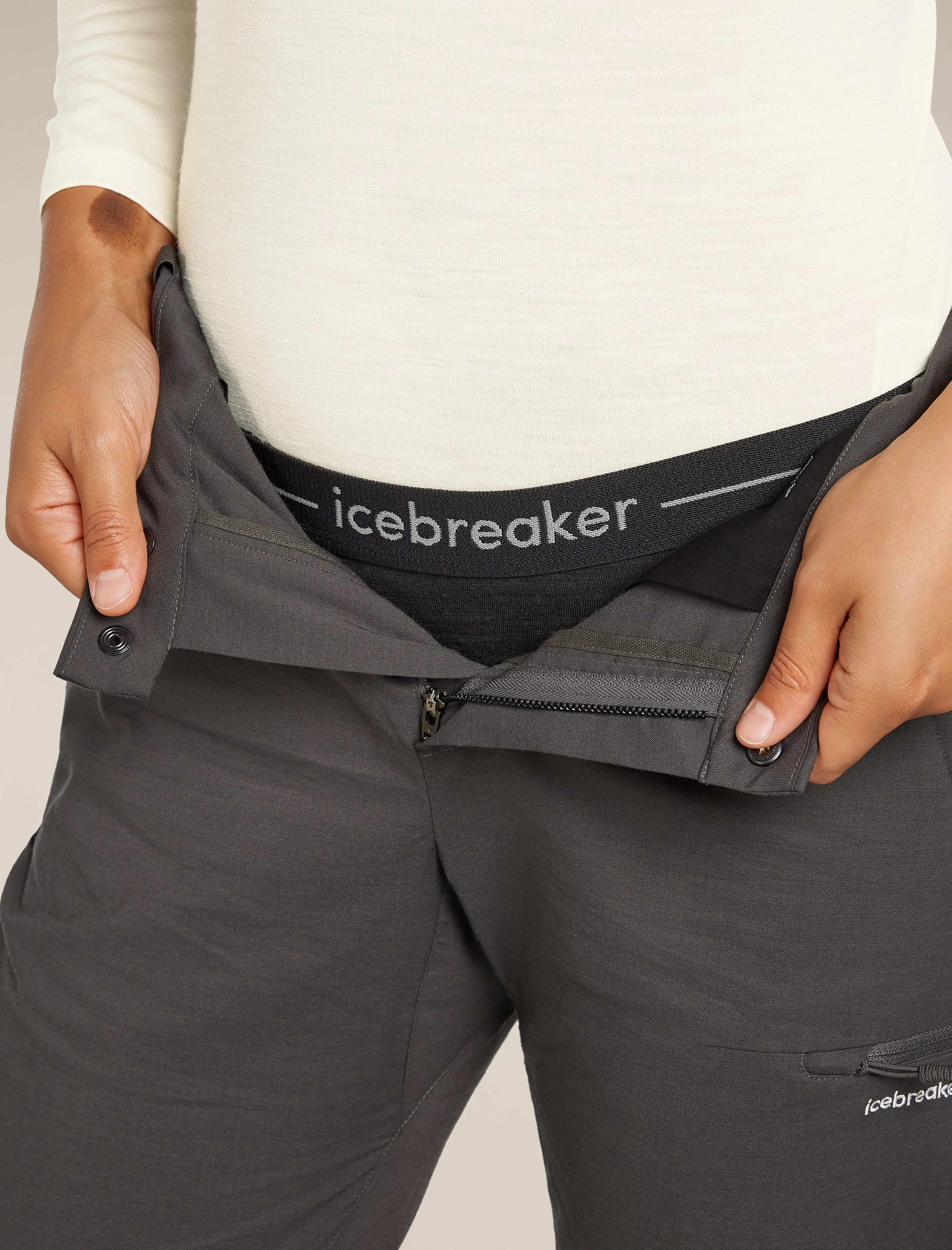 Women's Merino 200 Oasis Thermal Shorts sold by Icebreaker product image thumbnail 4