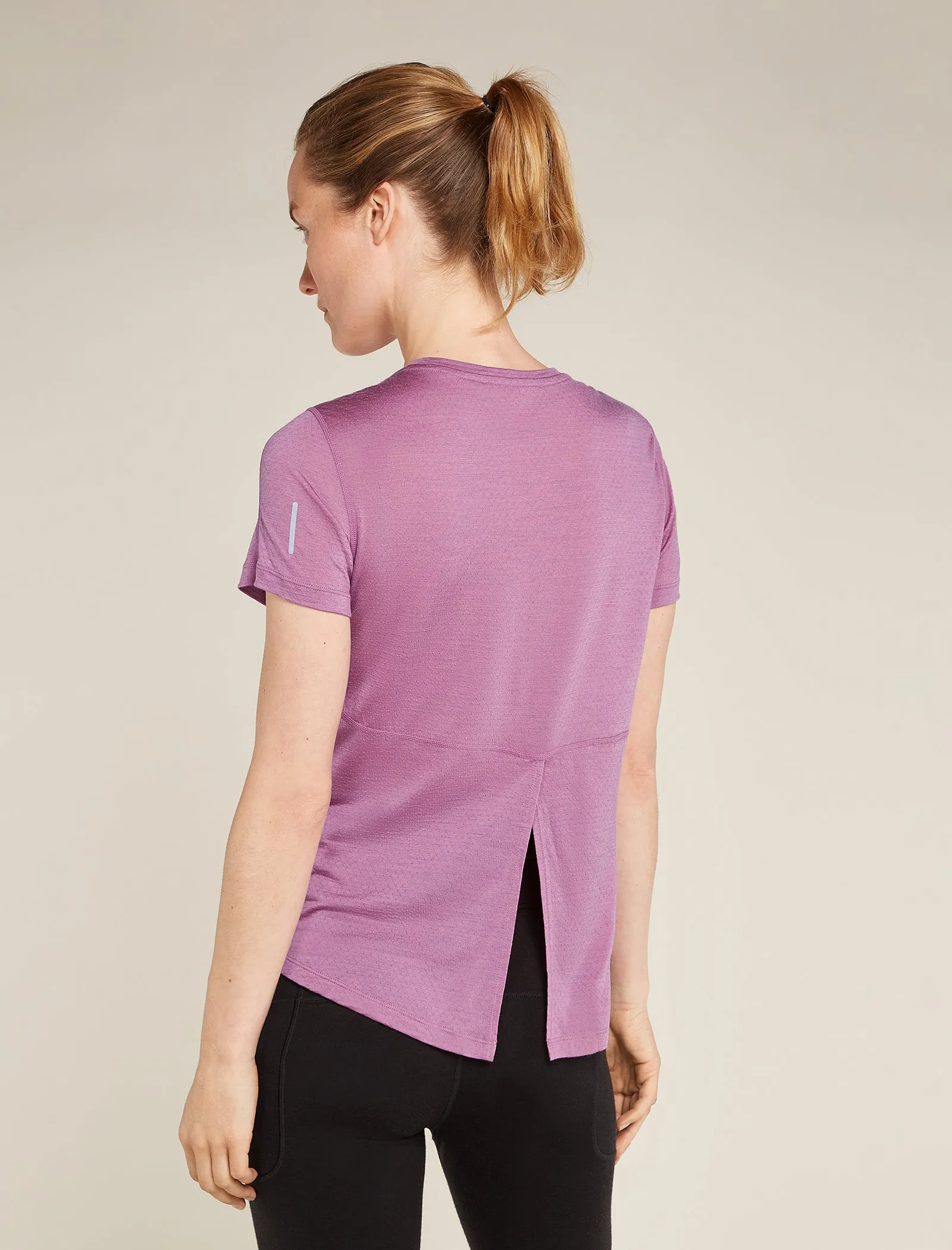 Women's Merino Blend 125 Cool-Lite™ Speed Short Sleeve Slit Back T-Shirt sold by Icebreaker product image thumbnail 3
