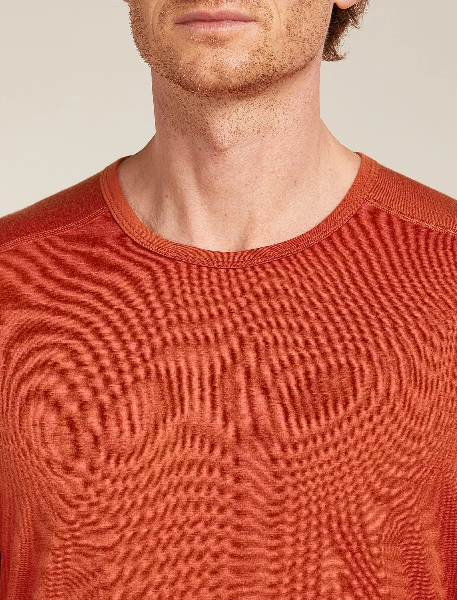 Men's Merino 200 Oasis Long Sleeve Crewe Thermal Top sold by Icebreaker product image thumbnail 5