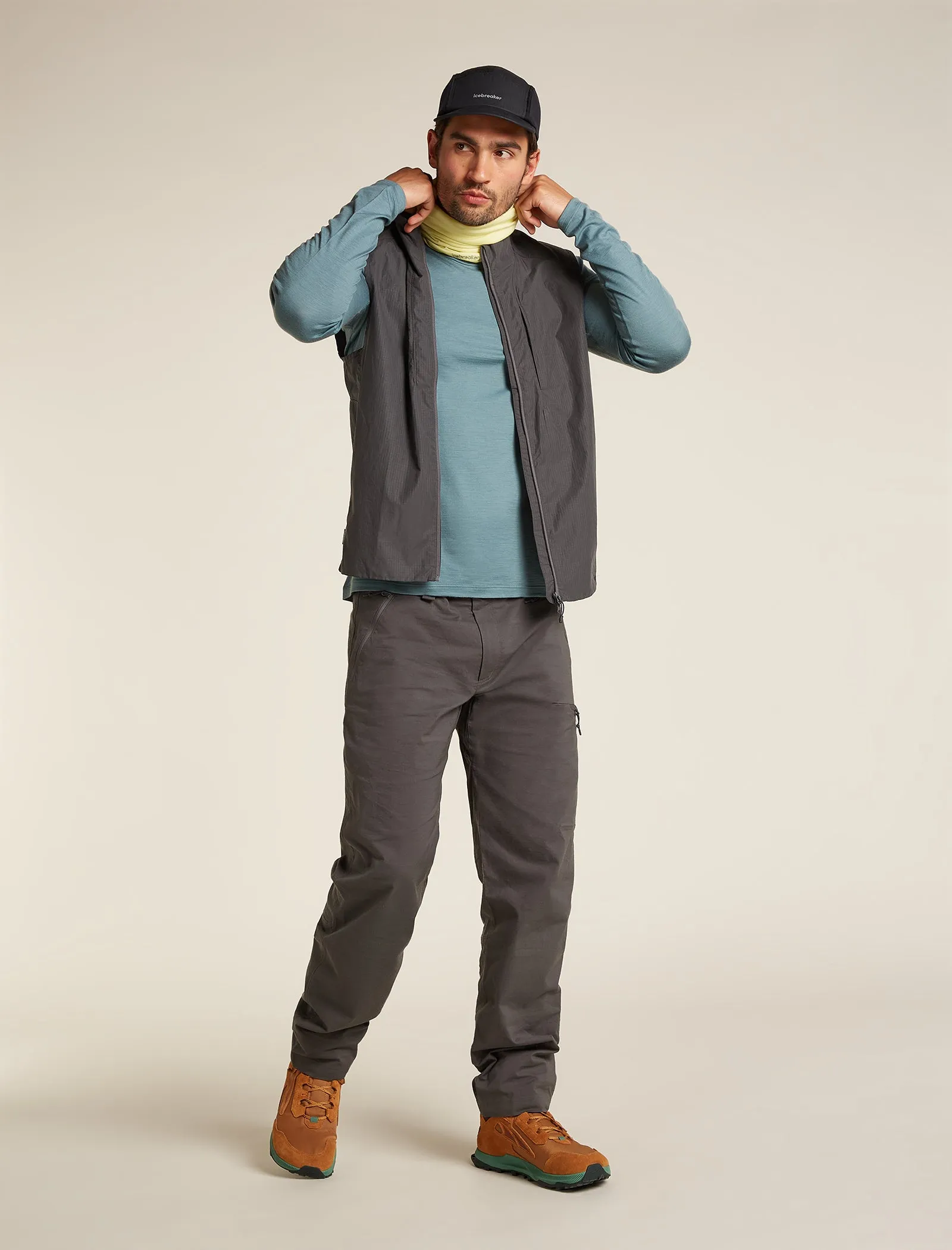 Men's Merino 200 Oasis Long Sleeve Crewe Thermal Top sold by Icebreaker product image thumbnail 4