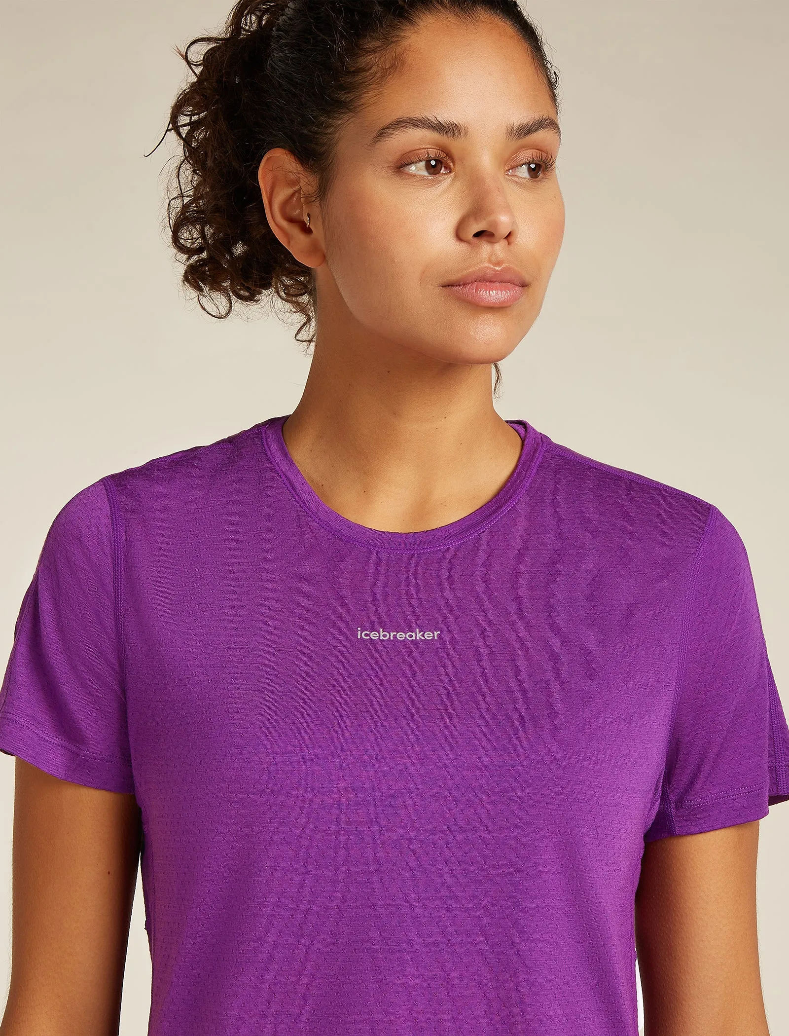 Women's Merino Blend 125 Cool-Lite™ Speed Short Sleeve Slit Back T-Shirt sold by Icebreaker product image thumbnail 5