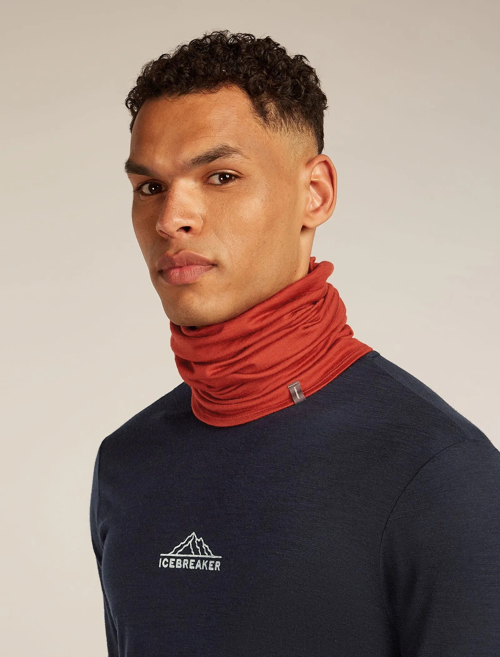 Unisex Merino 200 Flexi Chute sold by Icebreaker product image thumbnail 2