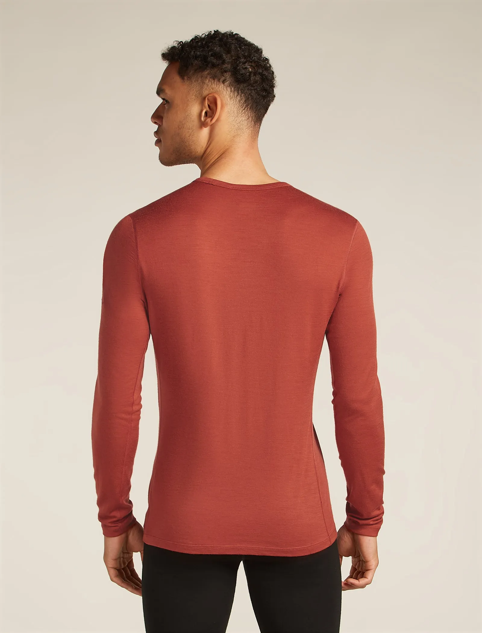 Men's Merino 200 Oasis Long Sleeve Crewe Thermal Top sold by Icebreaker product image thumbnail 2