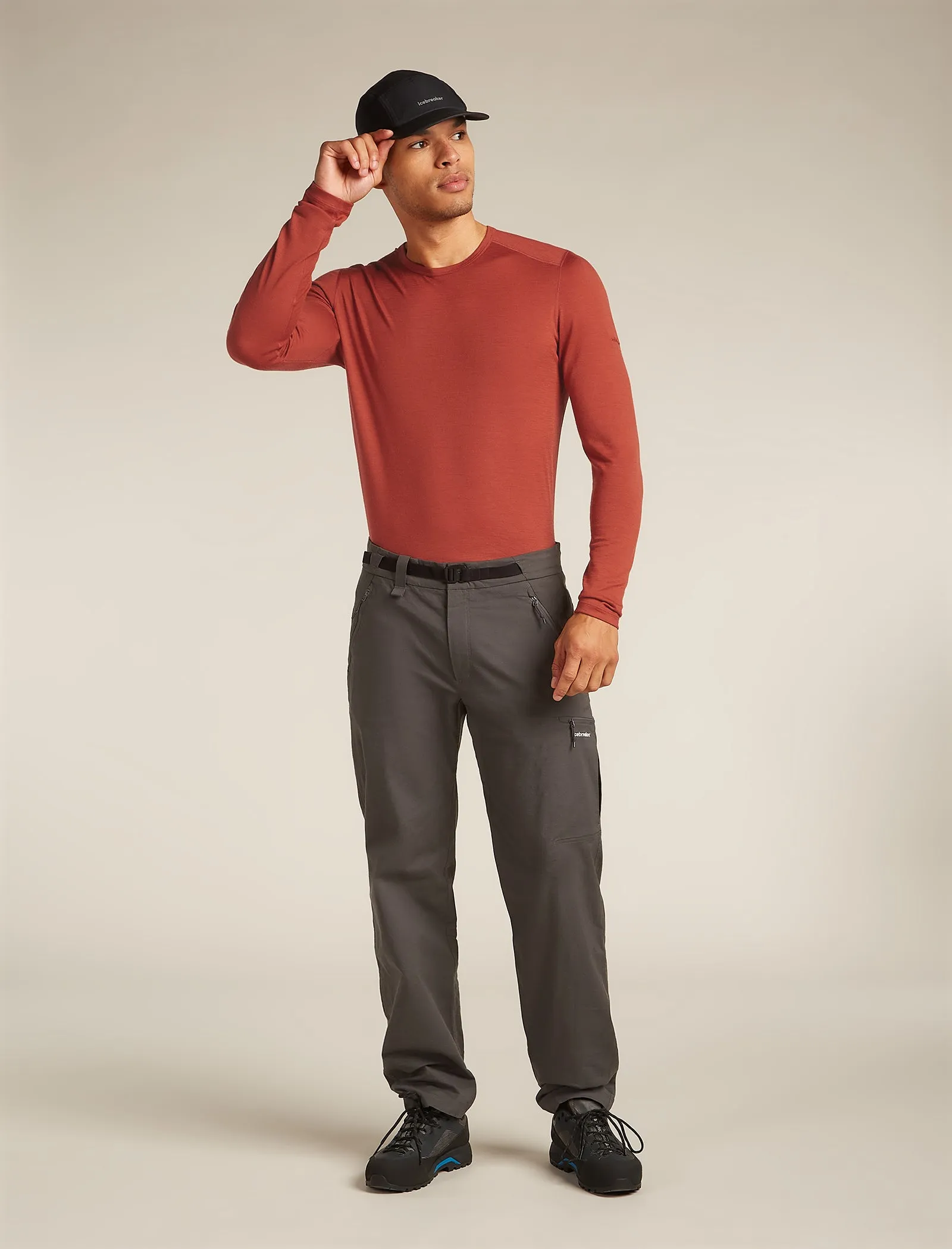 Men's Merino 200 Oasis Long Sleeve Crewe Thermal Top sold by Icebreaker product image thumbnail 4