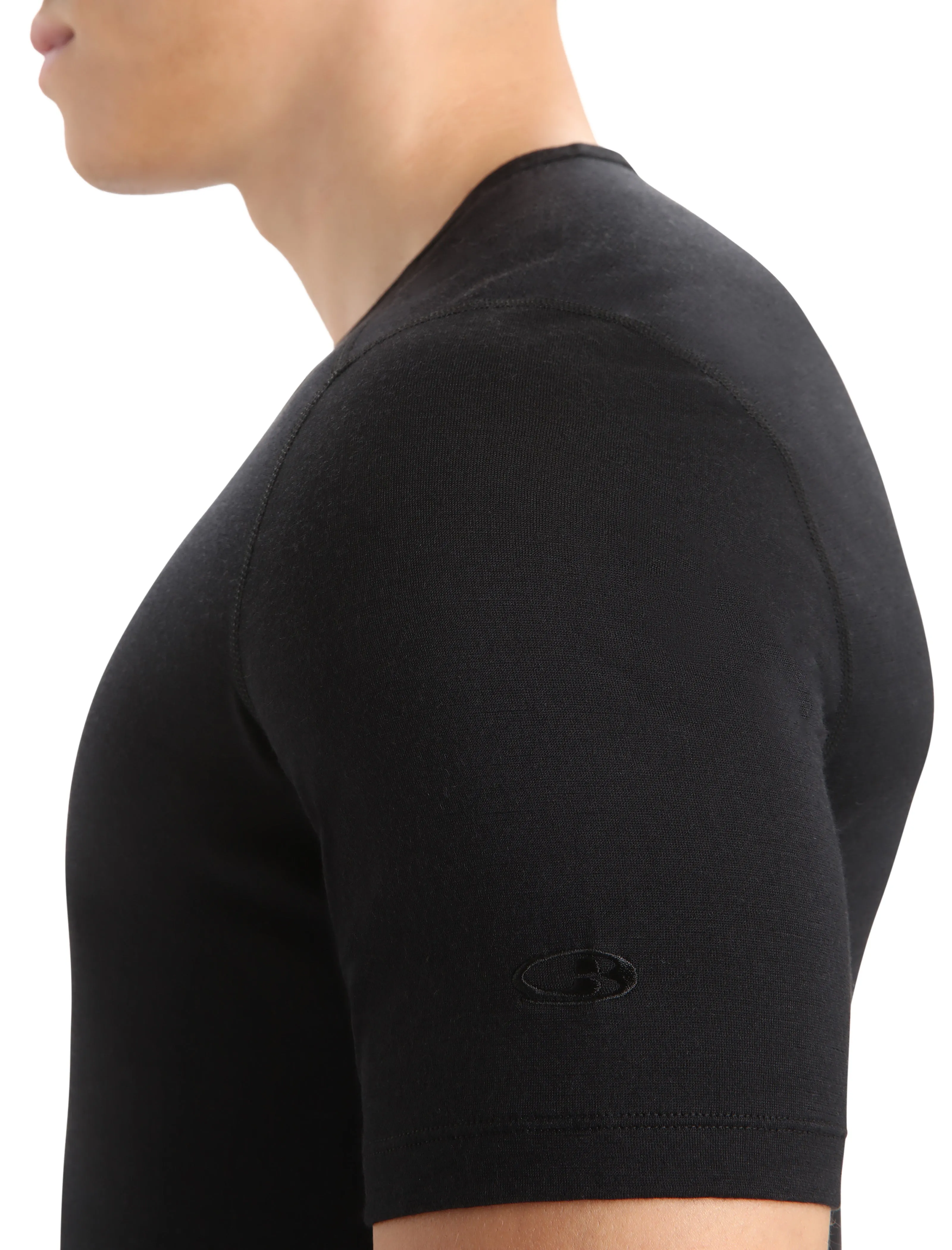 Men's Merino 200 Oasis Short Sleeve Crewe Thermal Top sold by Icebreaker product image thumbnail 5