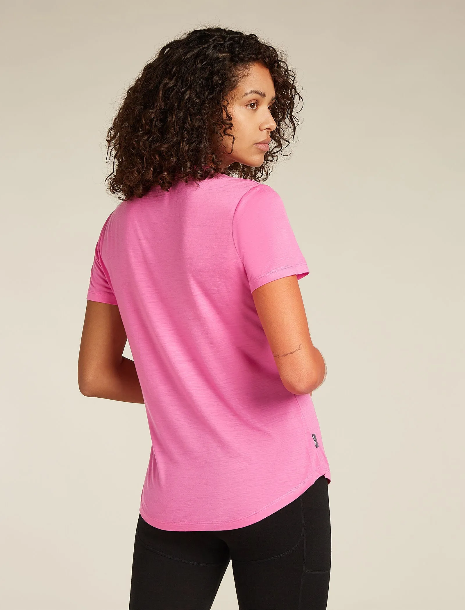 Women's Merino Blend 125 Cool-Lite™ Sphere Short Sleeve T-Shirt Across the Peaks sold by Icebreaker product image thumbnail 2