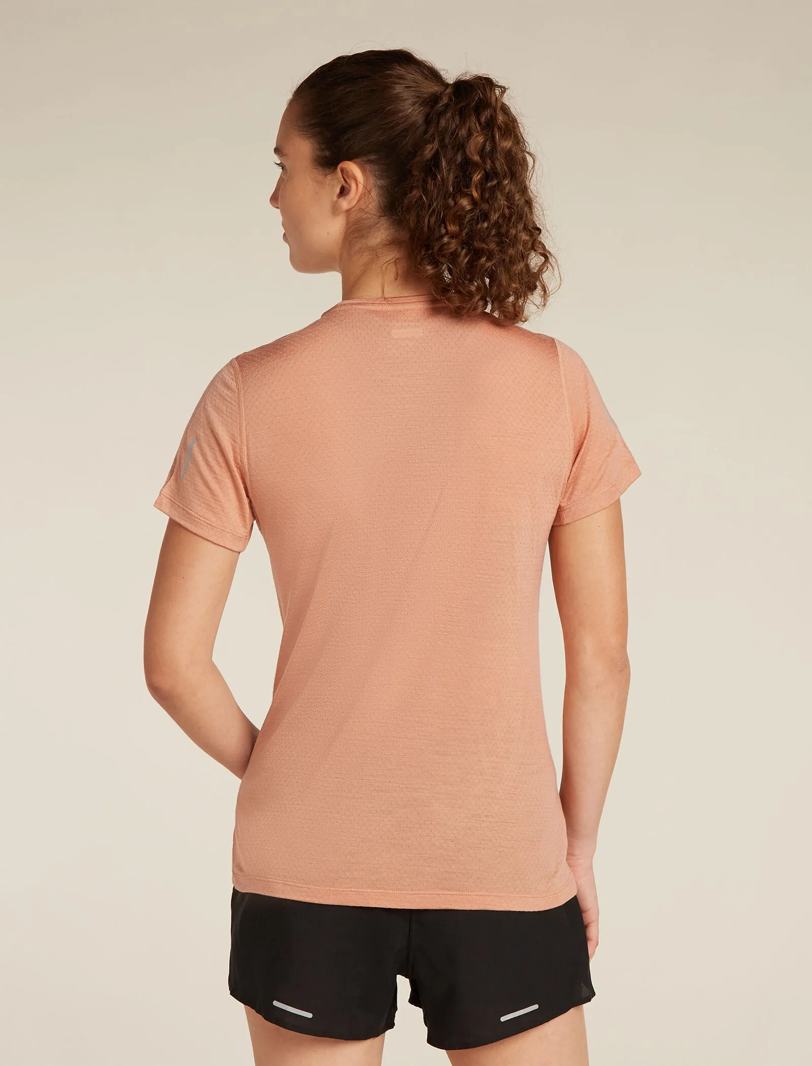 Women's Merino Blend 125 Cool-Lite™ Speed Short Sleeve T-Shirt sold by Icebreaker product image thumbnail 2