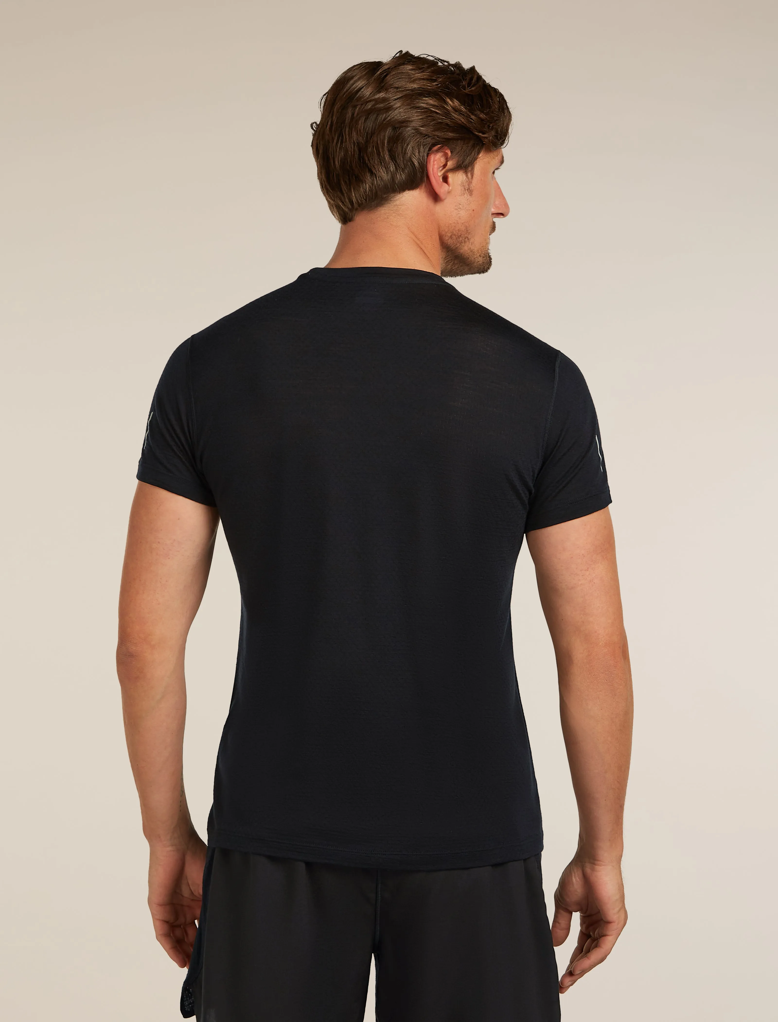 Men's Merino Blend 125 Cool-Lite™ Speed Short Sleeve T-Shirt sold by Icebreaker product image thumbnail 2