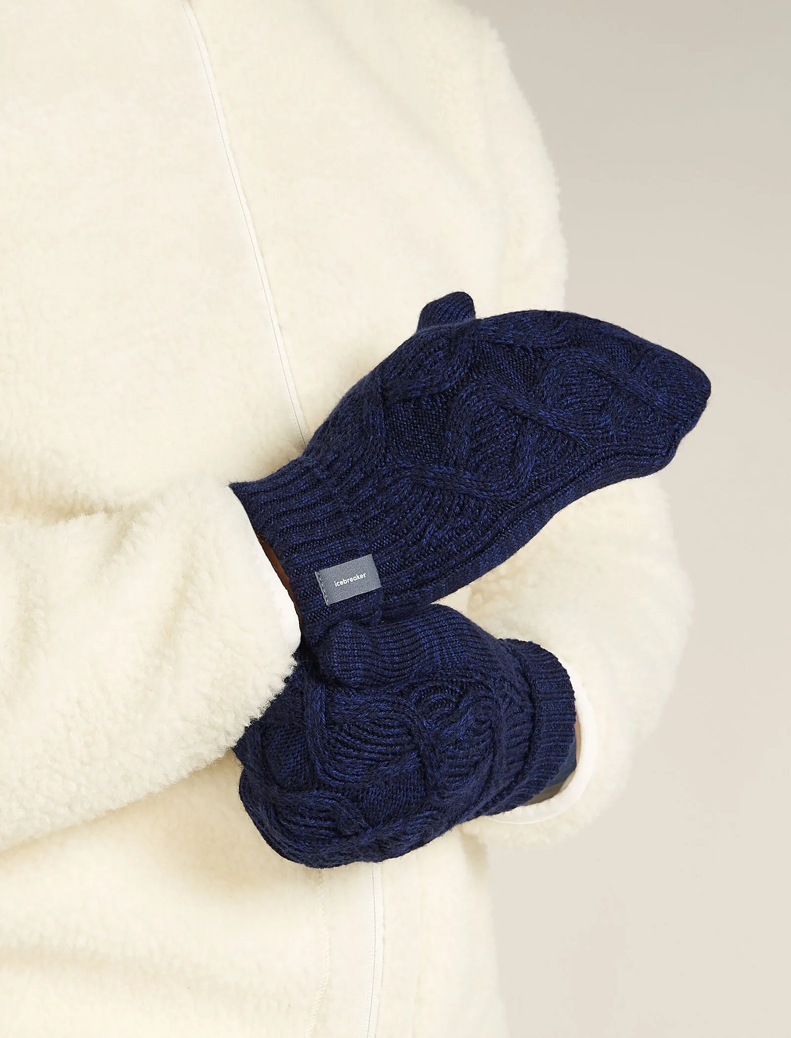 Unisex Merino Cable Knit Mittens sold by Icebreaker product image thumbnail 3