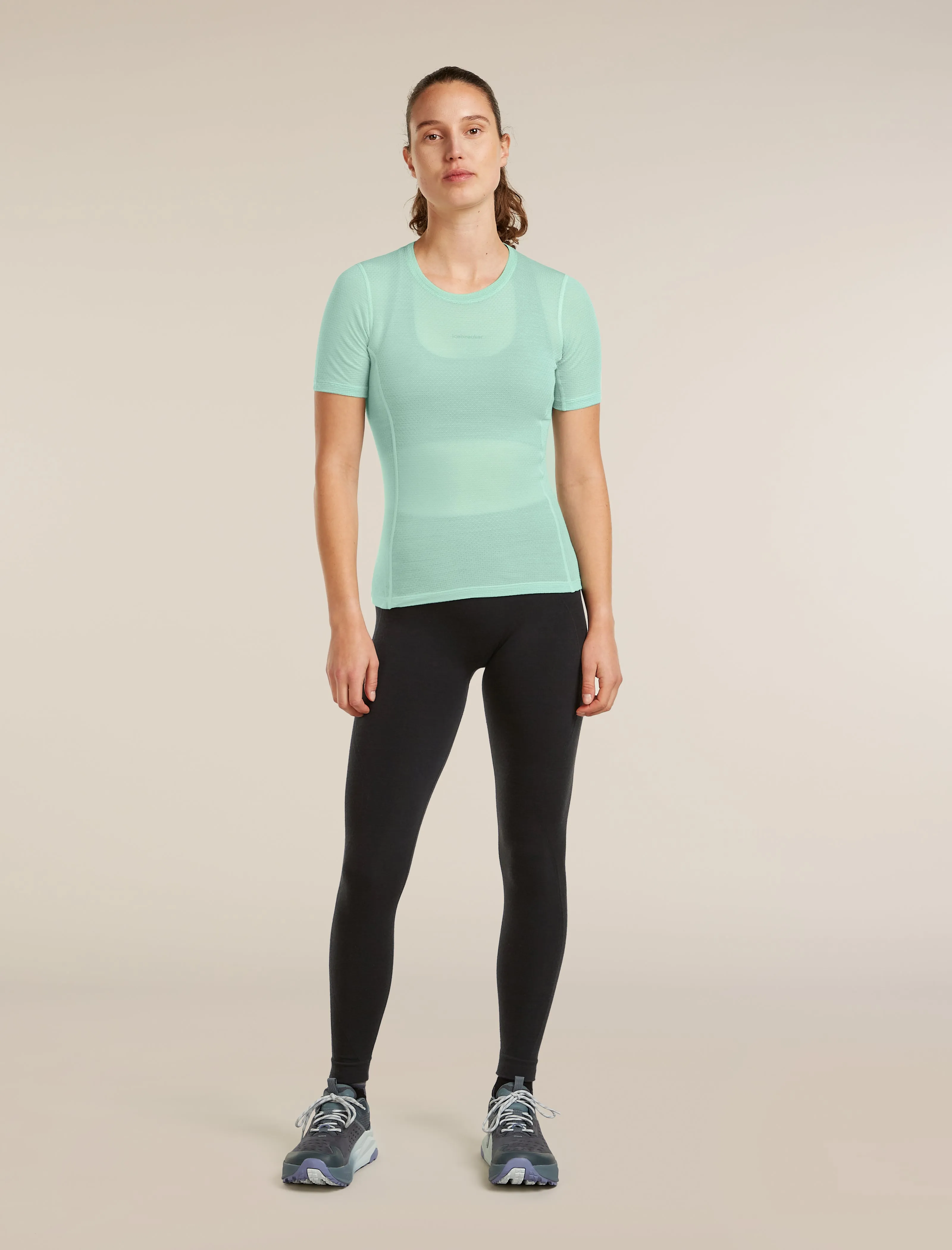 Women's Merino Blend 75 Cool-Lite™ Featherlight™ Short Sleeve Crewe sold by Icebreaker product image thumbnail 3