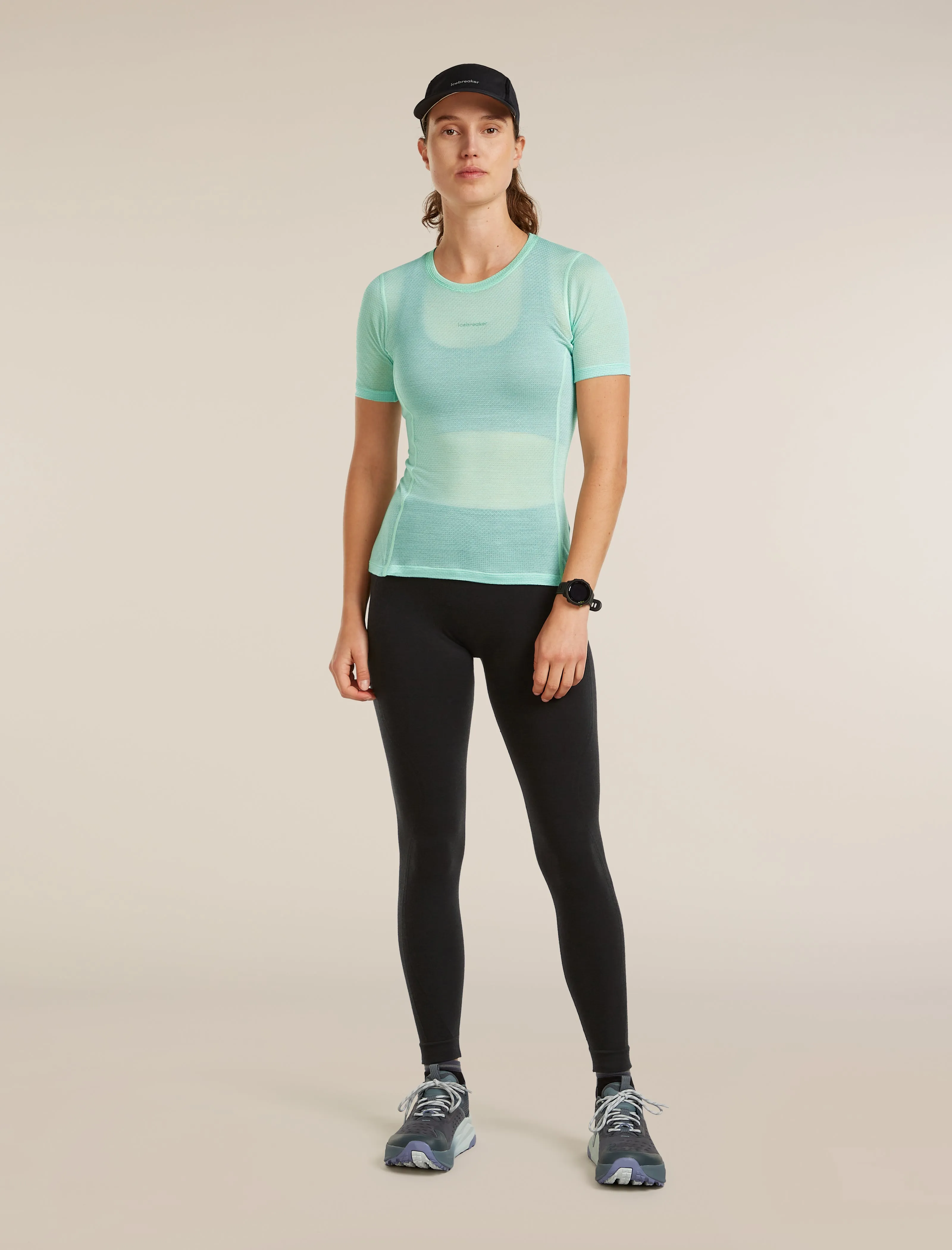 Women's Merino Blend 75 Cool-Lite™ Featherlight™ Short Sleeve Crewe sold by Icebreaker product image thumbnail 4