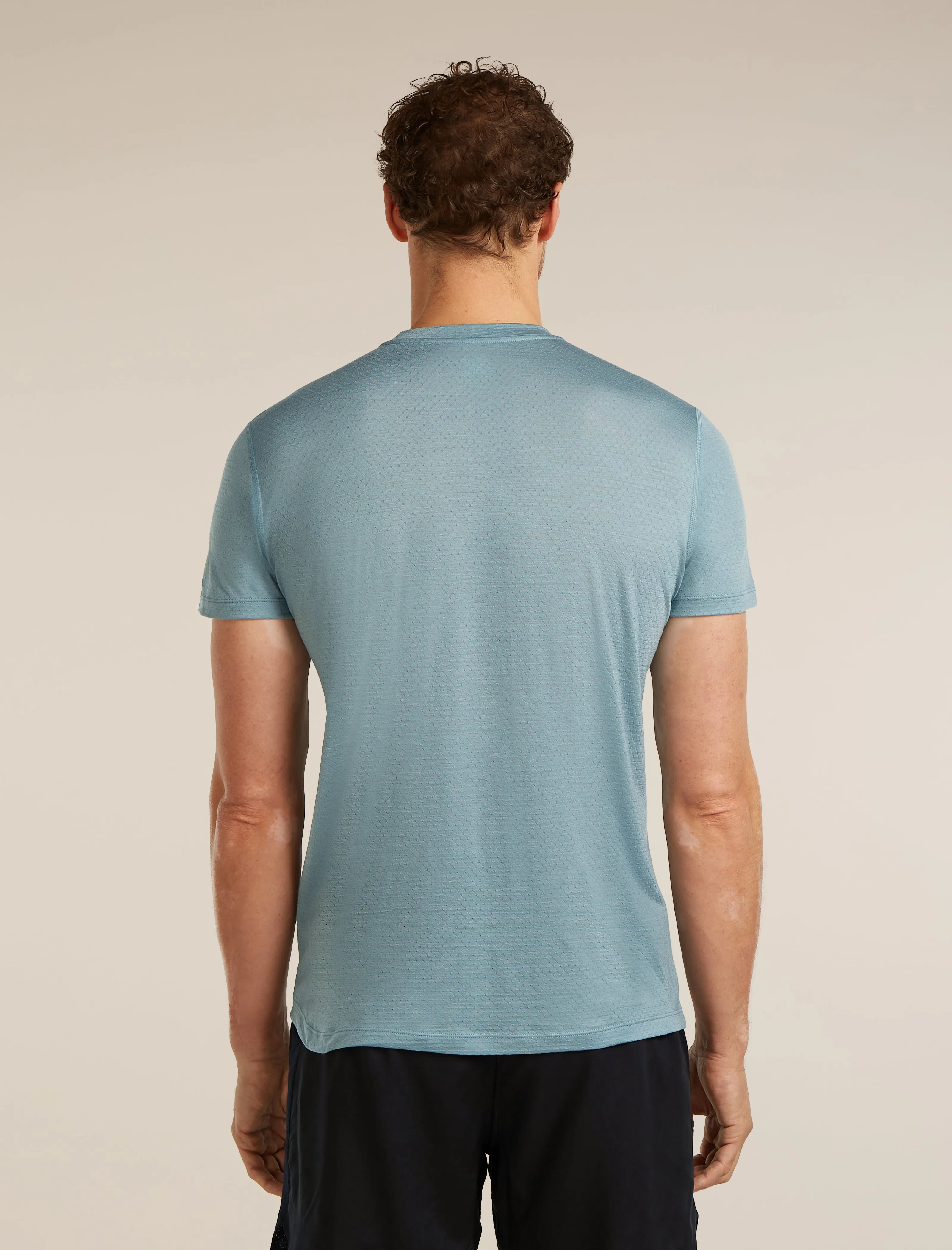 Men's Merino Blend 125 Cool-Lite™ Speed Short Sleeve Quarter Zip sold by Icebreaker product image thumbnail 2